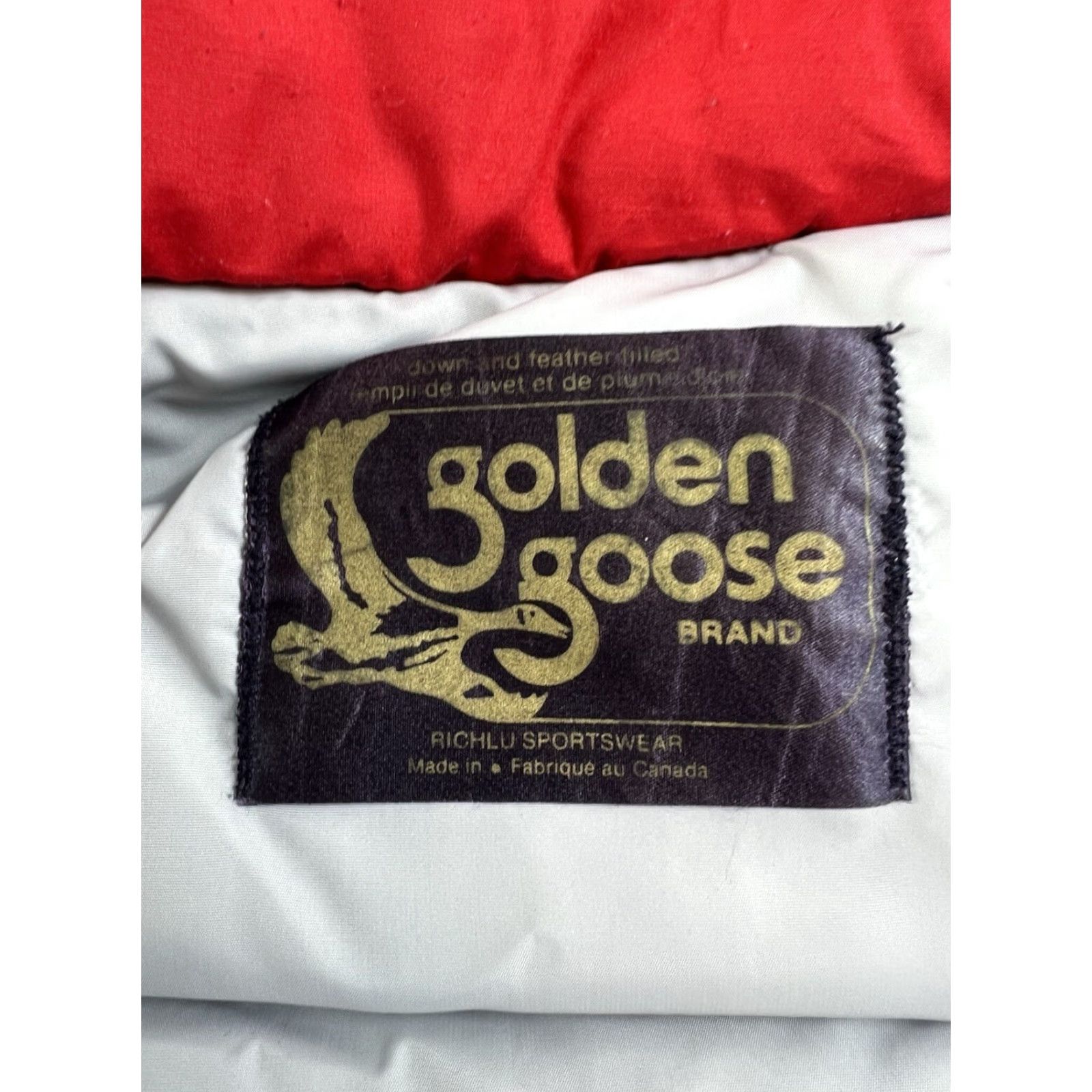 Golden Goose VINTAGE Women’s Golden Goose Red Puffer Coat Fur Lined Hood 90s Small S Womens Size S / US 4 / IT 40 - 5 Thumbnail
