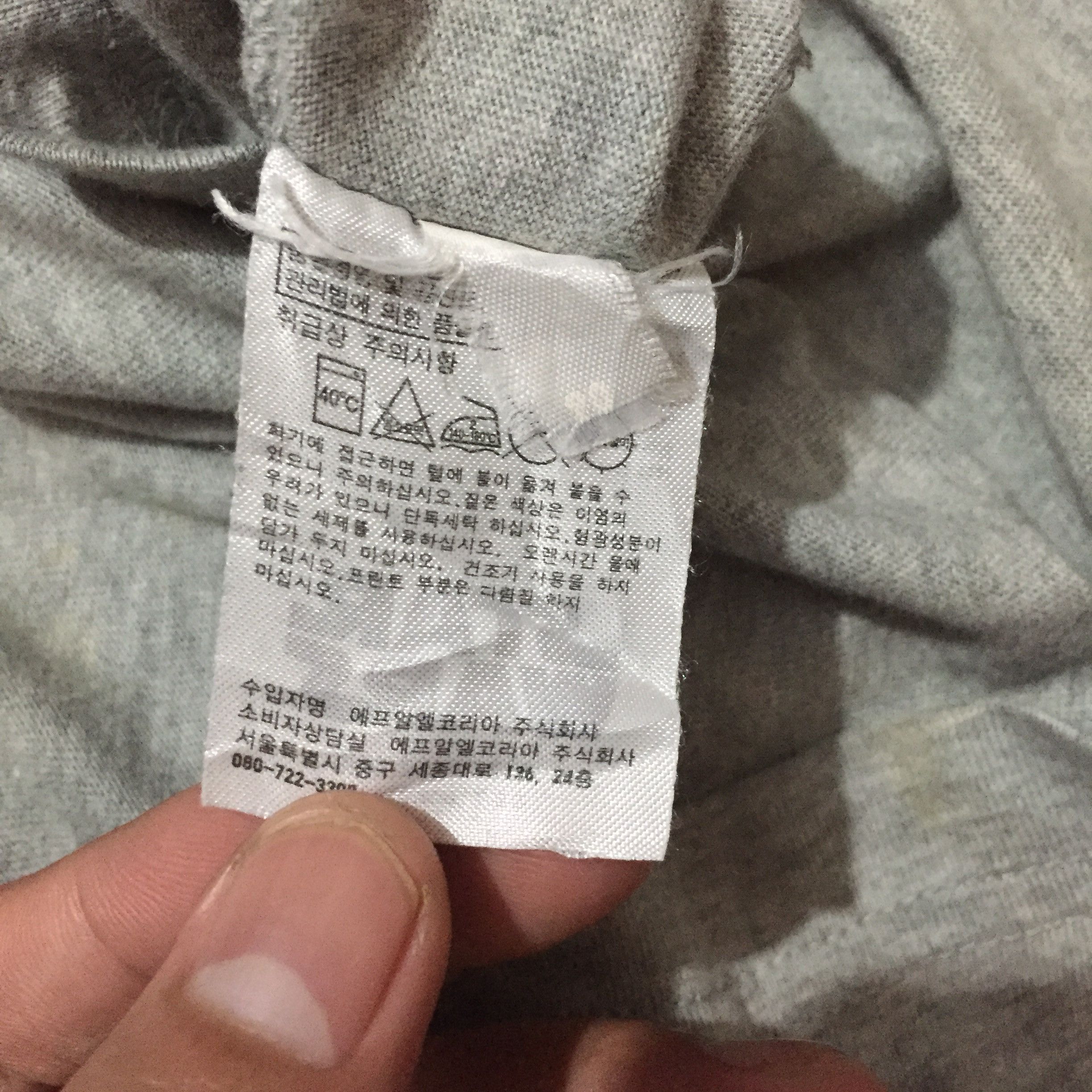Uniqlo Uniqlo x Star Wars Darth Vader Tees Size US XL / EU 56 / 4 - 6 Thumbnail