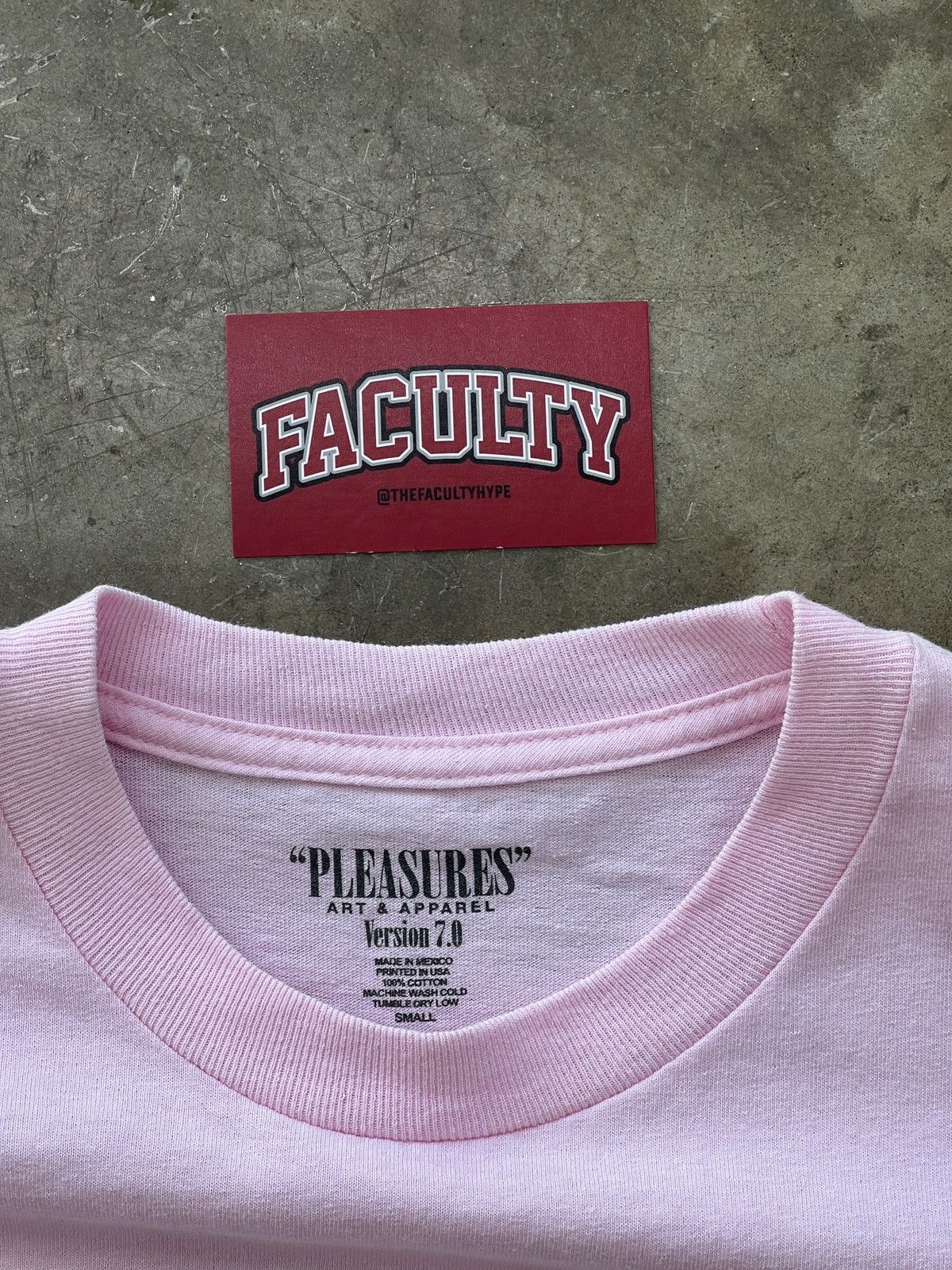 Pleasures Pleasures Art & Apparel Version 7.0 Delete Key Tee Sz. Small Size US S / EU 44-46 / 1 - 3 Thumbnail