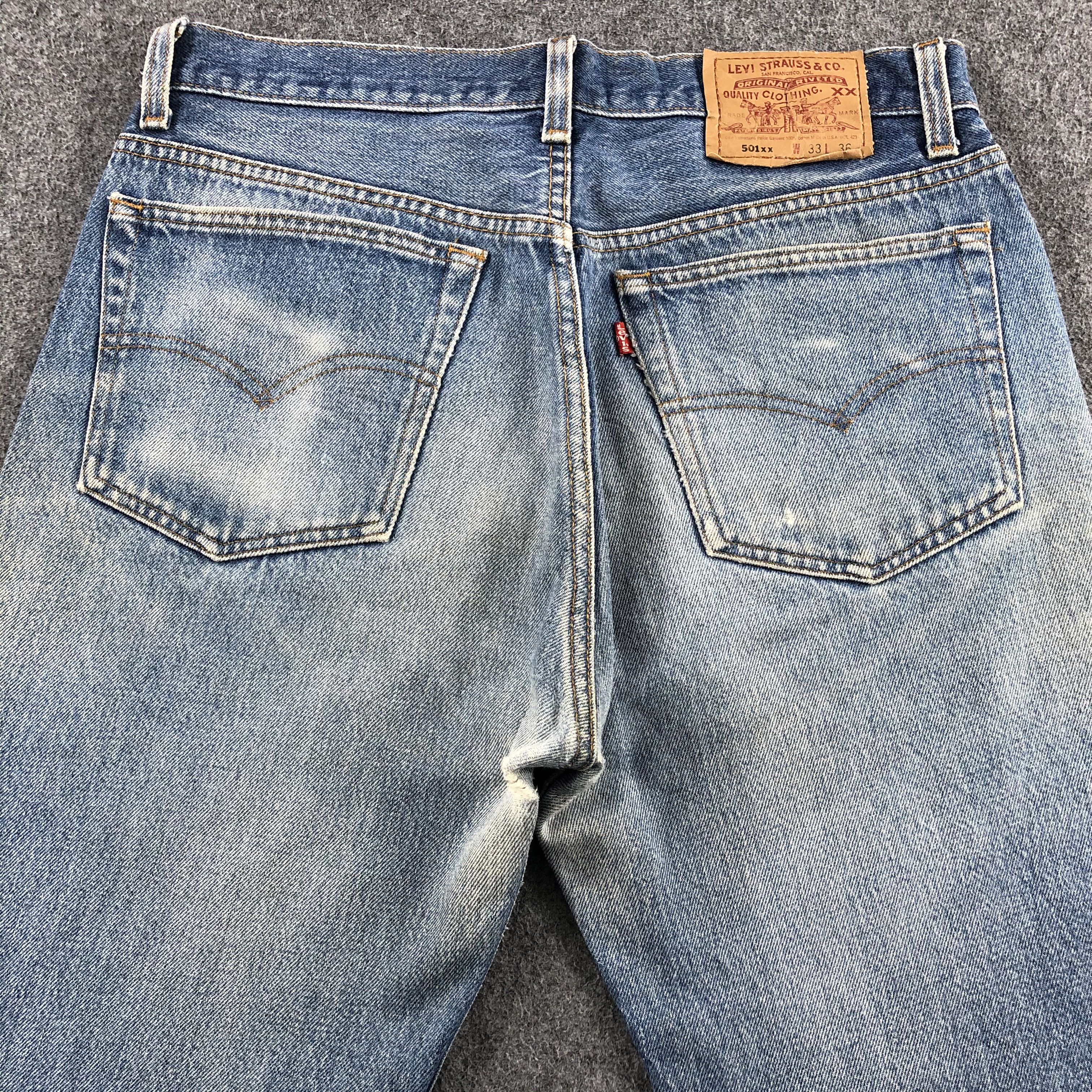 Levi's Vintage 90s Light Wash Levis 501 Jeans-J1475 Size US 32 / EU 48 - 4 Thumbnail