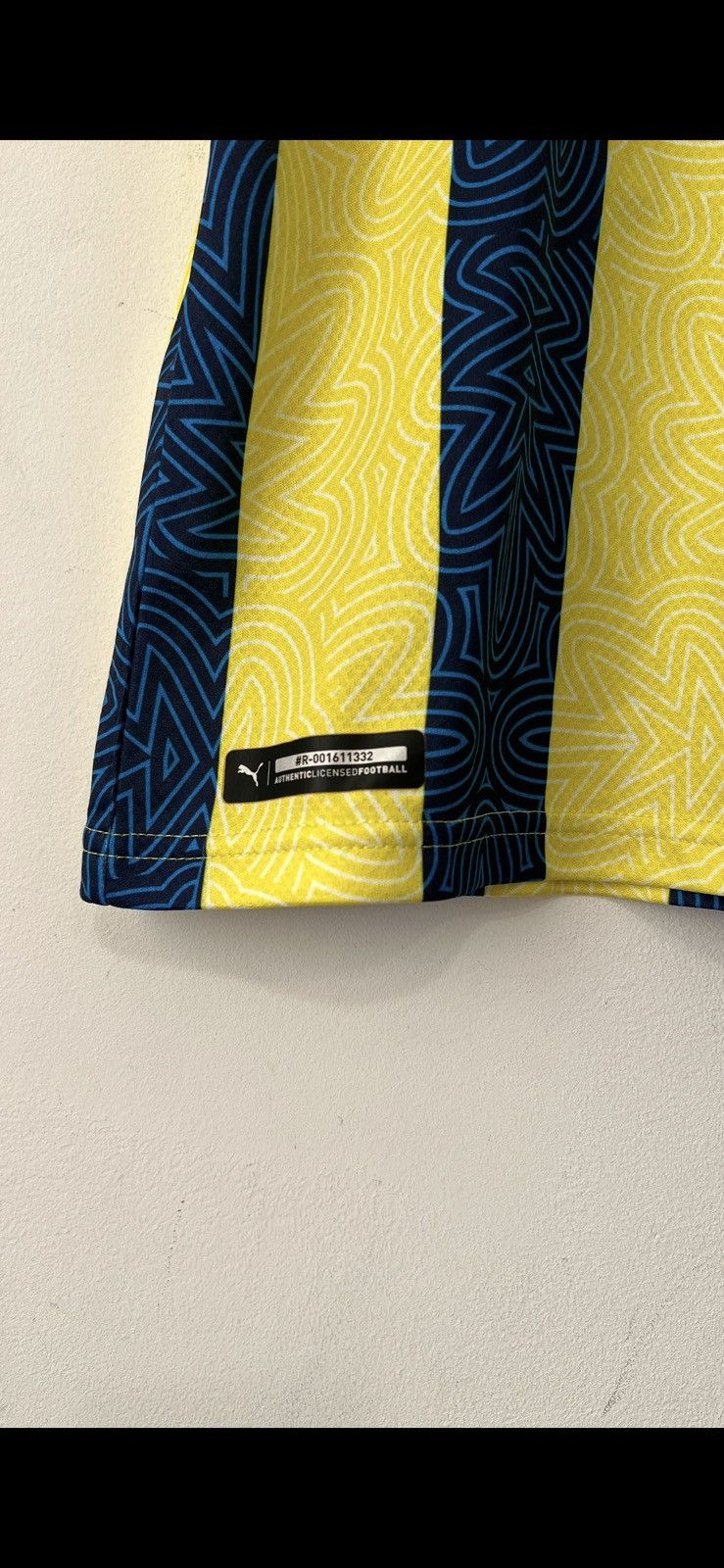 Puma Puma Fenerbahçe 2021/22 Home Jersey AVIS Size S Size US S / EU 44-46 / 1 - 2 Thumbnail