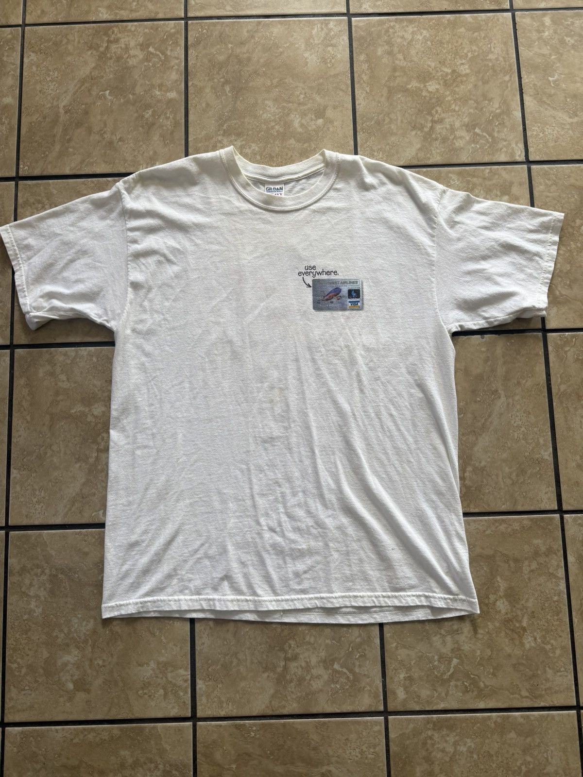 Gildan Vintage America Airlines Houston Credit Card Shirt XL Size US XL / EU 56 / 4 - 1 Thumbnail