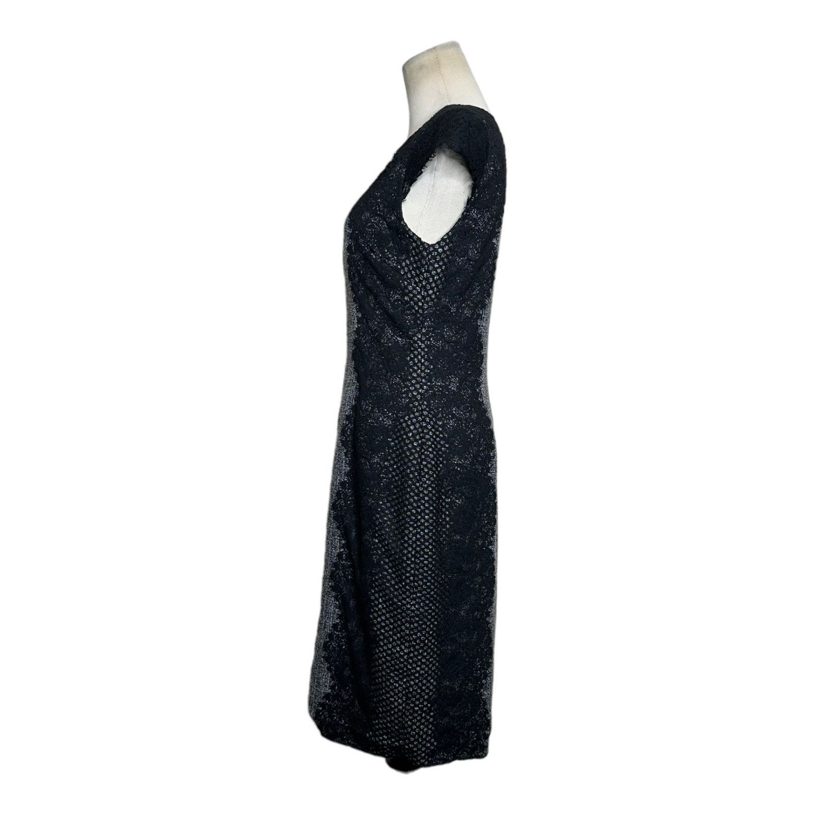 Betsey Johnson Betsey Johnson Gray Black Lace Sheath Dress size 2 Size XS / US 0-2 / IT 36-38 - 6 Thumbnail