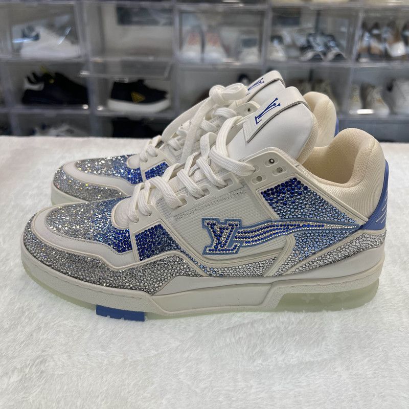 Louis Vuitton Louis Vuitton Stylish Low-Top Trainers in Blue White 0079 Size US 9.5 / EU 42-43 - 1 Thumbnail