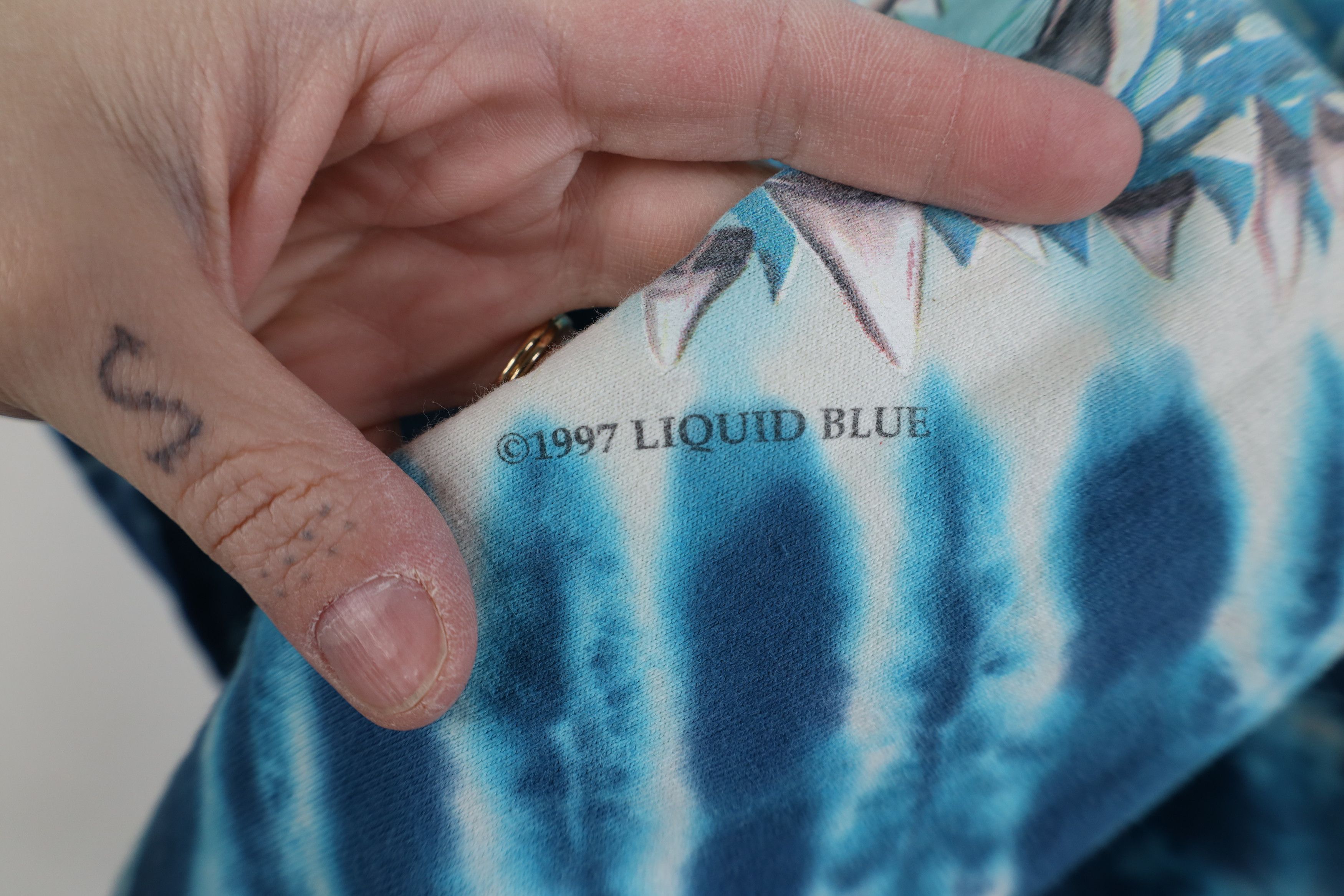 Liquid Blue Vintage 90s Liquid Blue Fish All Over Print T-Shirt USA Size US XL / EU 56 / 4 - 15 Thumbnail