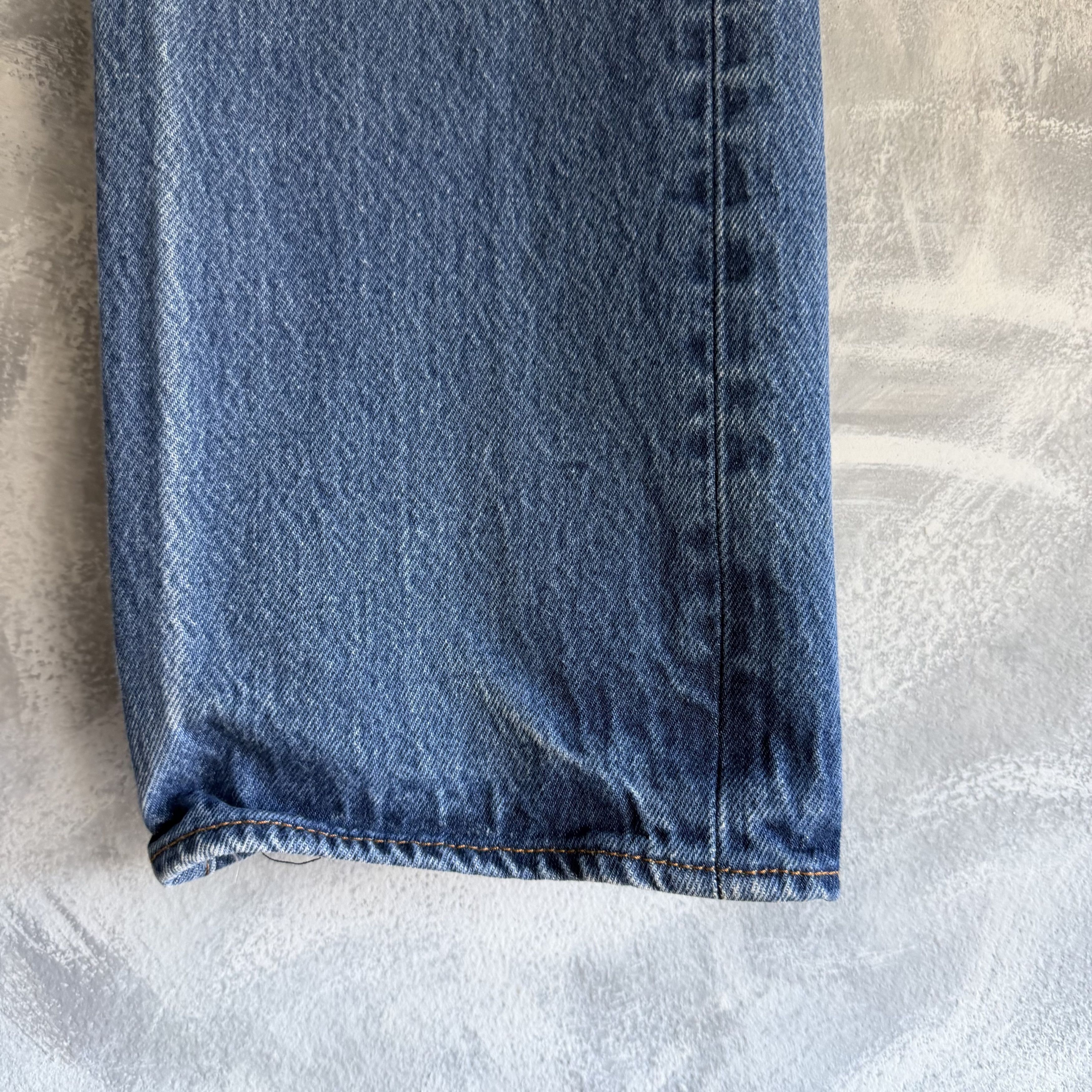 Levi's VTG Levi's 501 Jeans Dark Blue Denim Button Fly Straight Leg Size US 35 - 6 Thumbnail