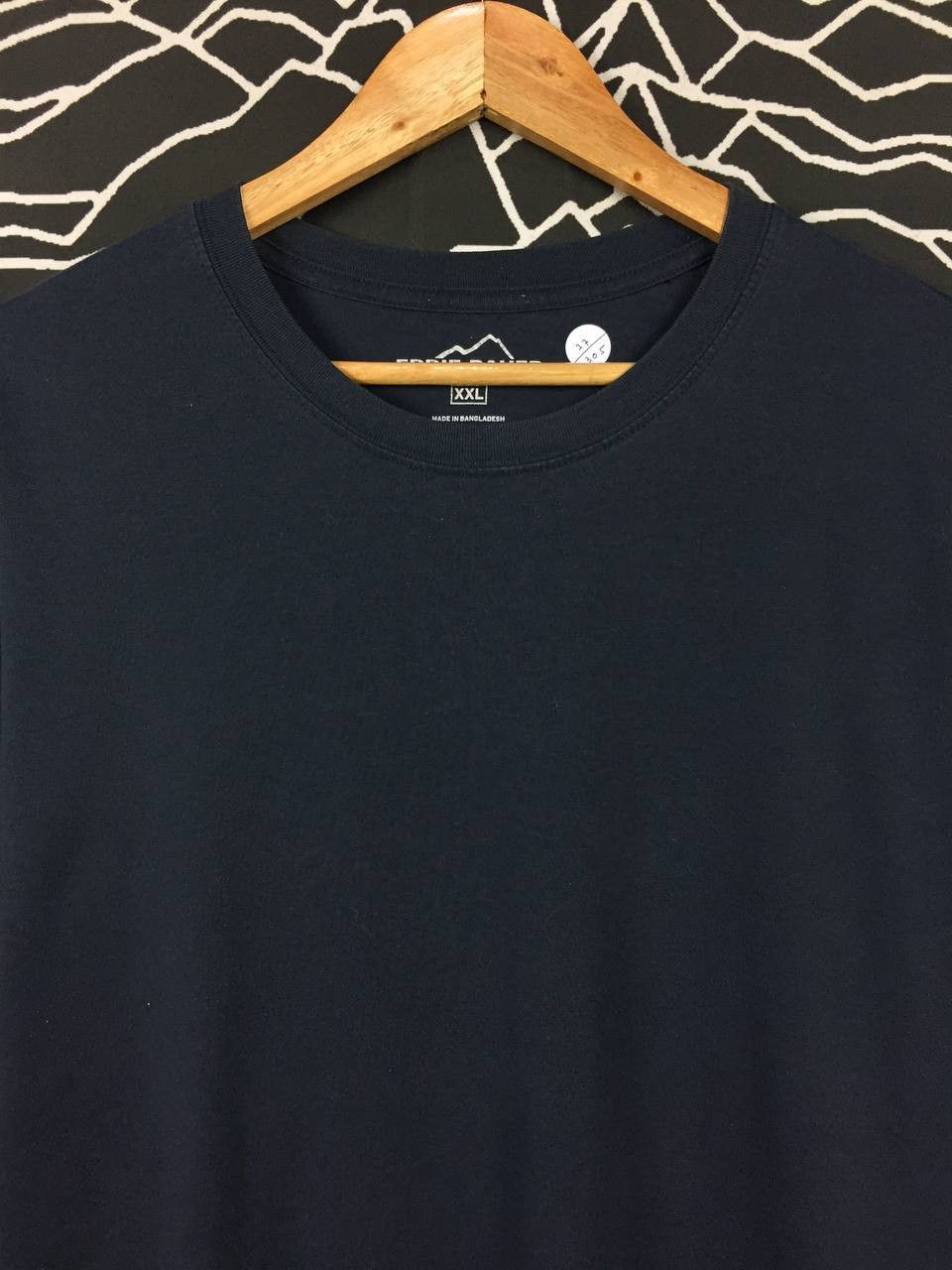 Eddie Bauer Eddie Bauer Outdoor Brand Casual Plain Tee Size US XXL / EU 58 / 5 - 3 Thumbnail
