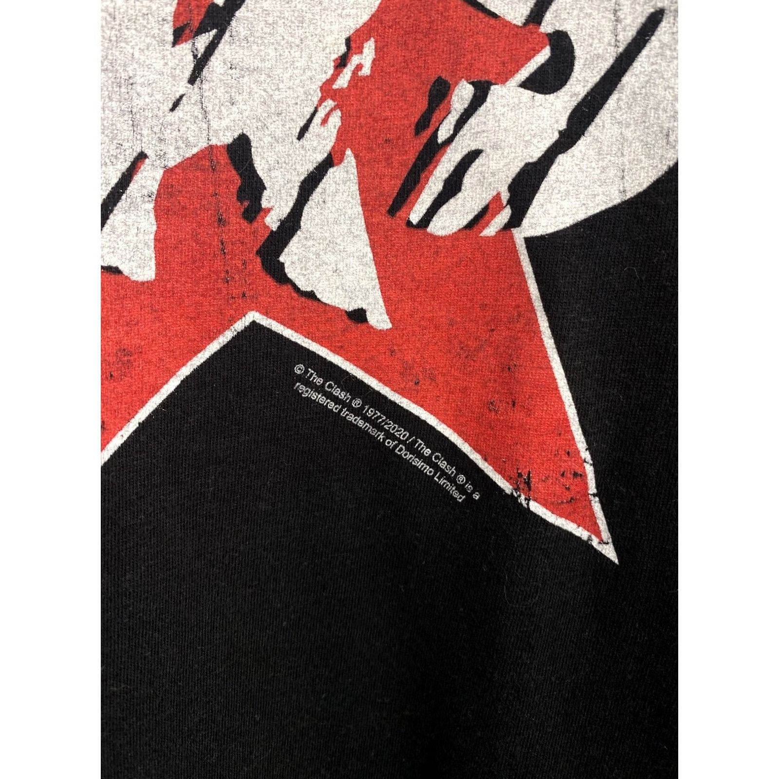 Gildan VINTAGE The Clash 1977/2020 T-shirt Rare Retro Hype Y2K XL Black Shirt Mens XL Black Retro The Clash 1977/2020 T-shirt Vintage Shirt Mens XL Black Size US XL / EU 56 / 4 - 5 Thumbnail
