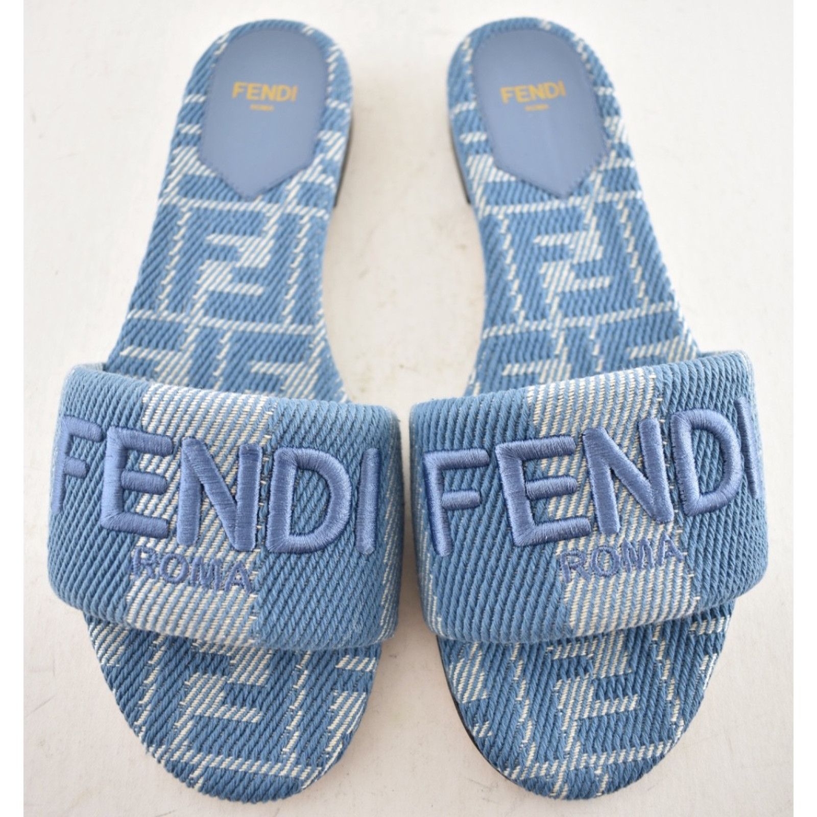 Fendi Fendi Sunshine Blue Denim FF Monogram Mule Slide Sandal 36.5 Size US 6.5 / IT 36.5 - 8 Thumbnail