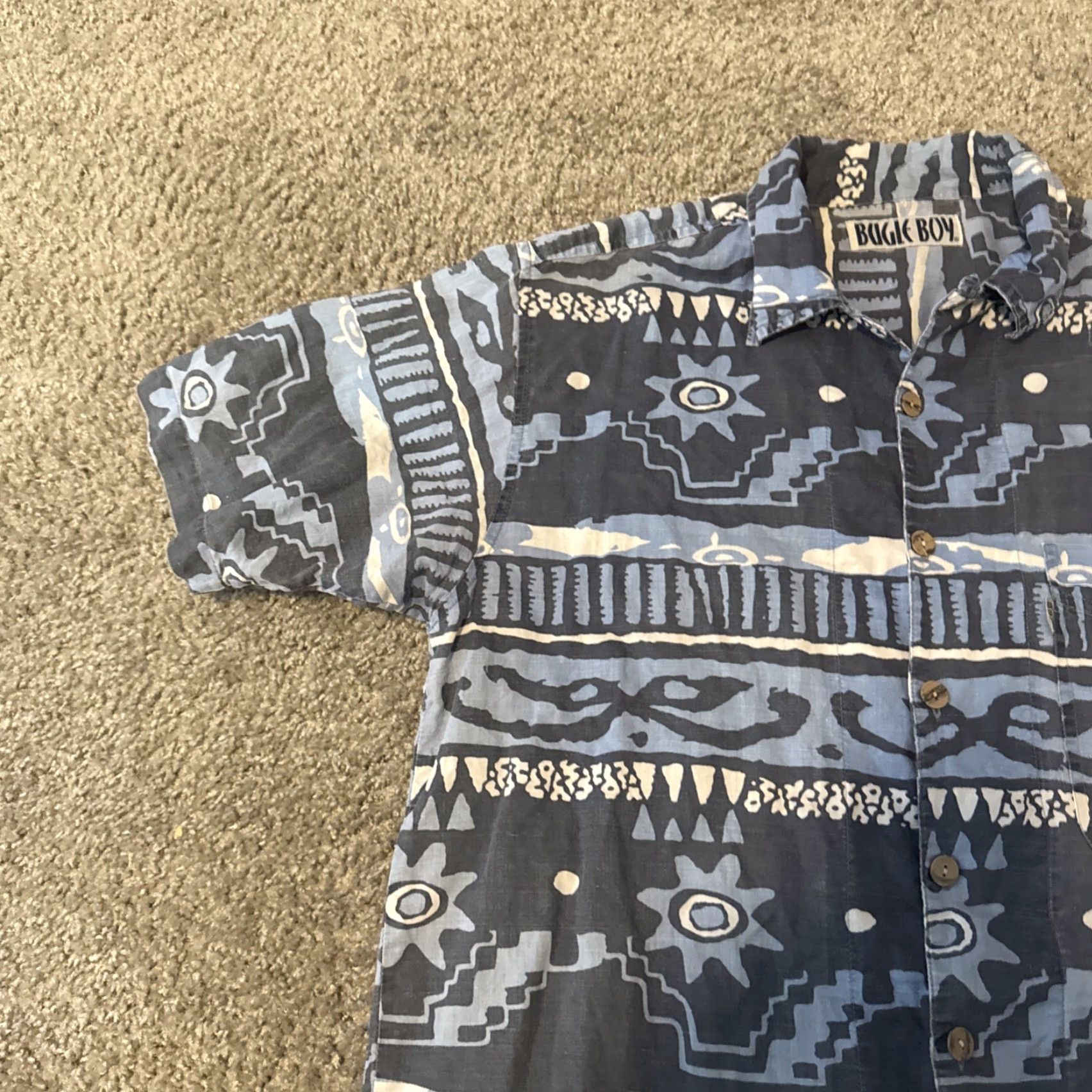 Bugle Boy VINTAGE Bugle Boy Hawaiian Shirt Blue White Tribal Print Button-Up Short Sleeve L Mens Size US L / EU 52-54 / 3 - 4 Thumbnail