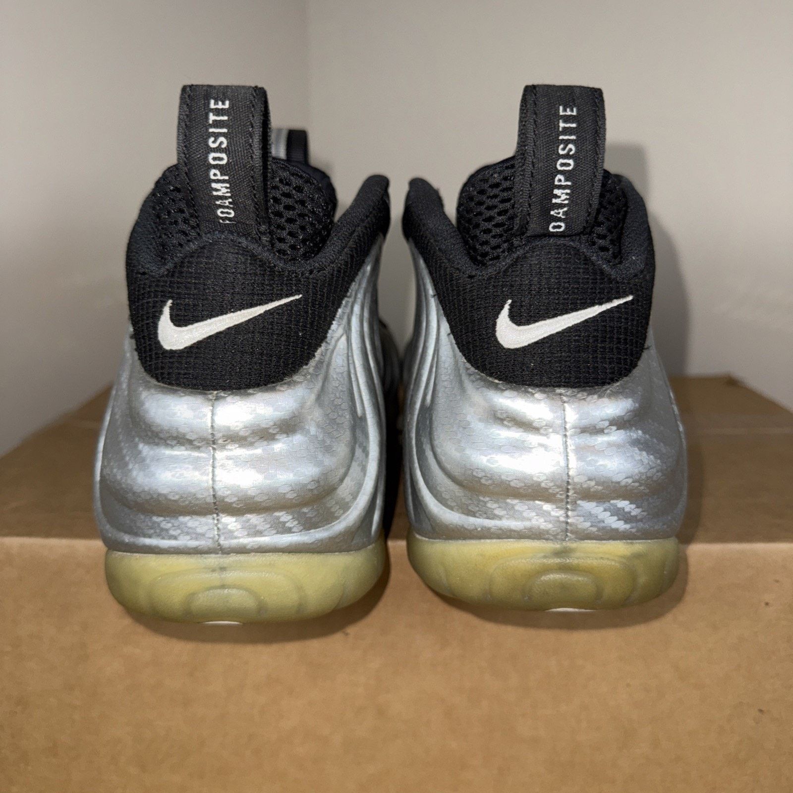 Nike Size 8 Nike Air Foamposite Pro Metallic Silver Surfer 2017 Size US 8 / EU 41 - 7 Thumbnail