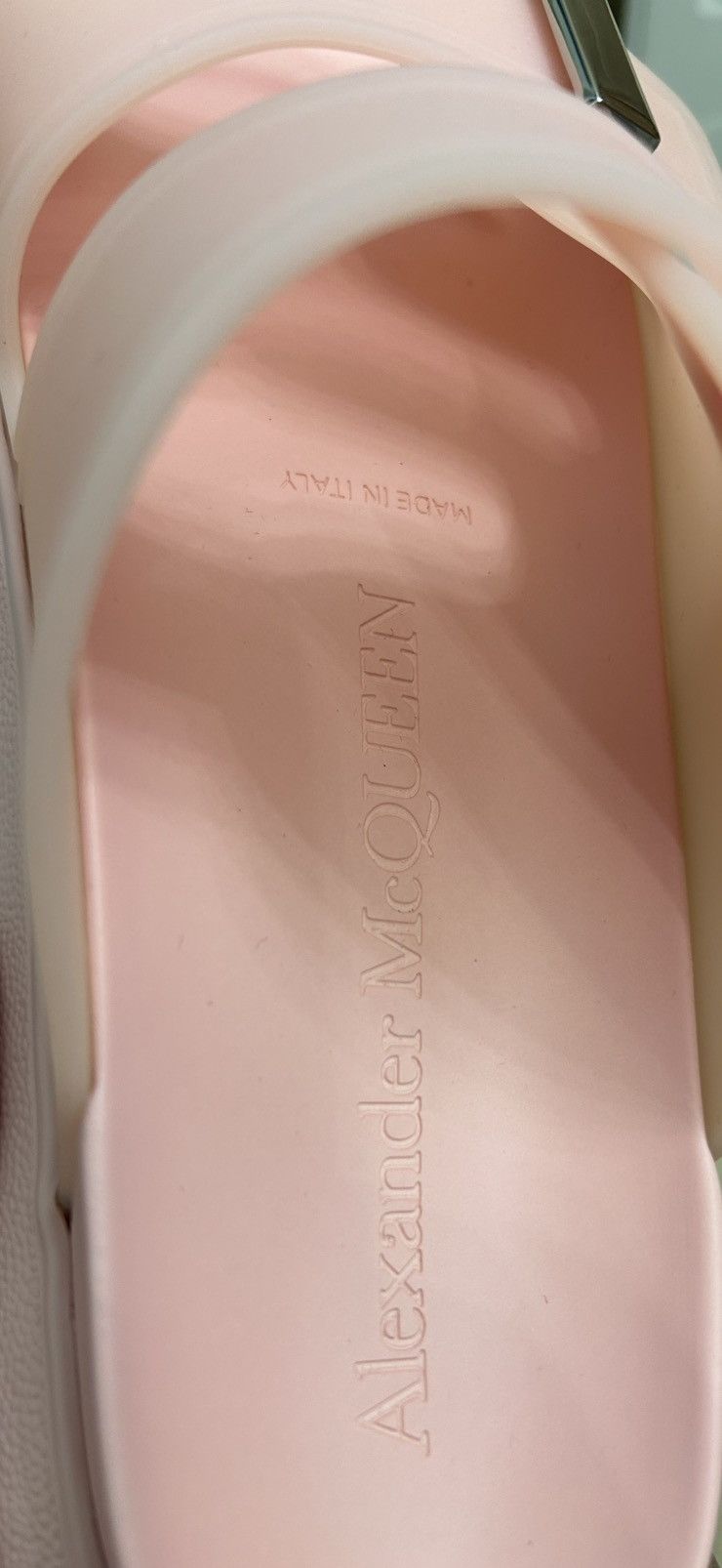 Alexander McQueen Alexander McQueen Rubber Sandal Pink- EUR 36 / US Women 6 Size US 6 / IT 36 - 9 Thumbnail