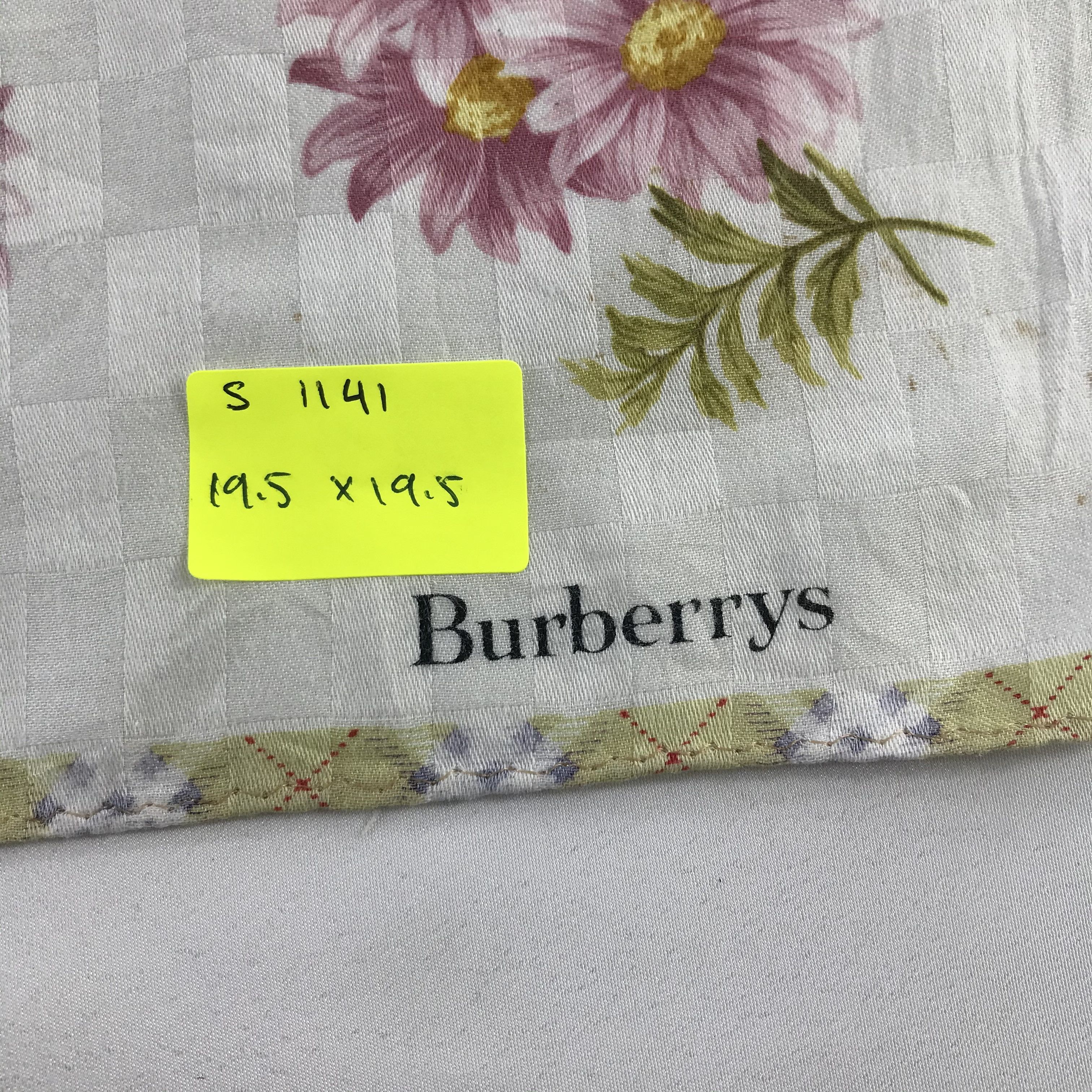 Burberry × Vintage Burberry Bandana / Handkerchief / Neckerchief - S1141 Size ONE SIZE - 5 Thumbnail