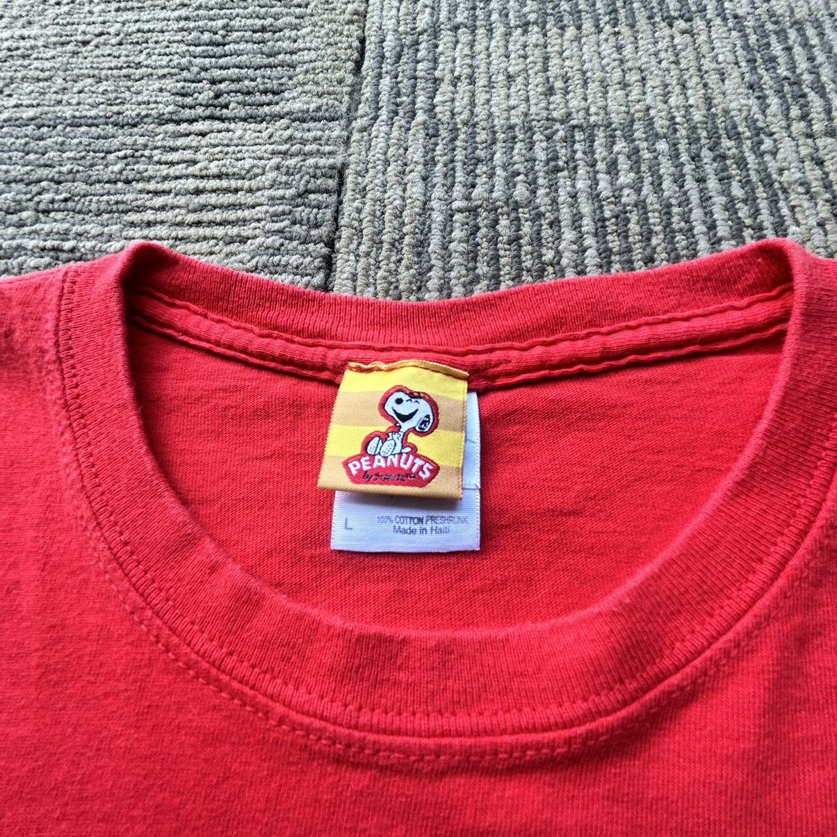 Vintage Vtg Y2K The Peanuts Charlie Brown Snow Graphic T-shirt Size US L / EU 52-54 / 3 - 3 Thumbnail