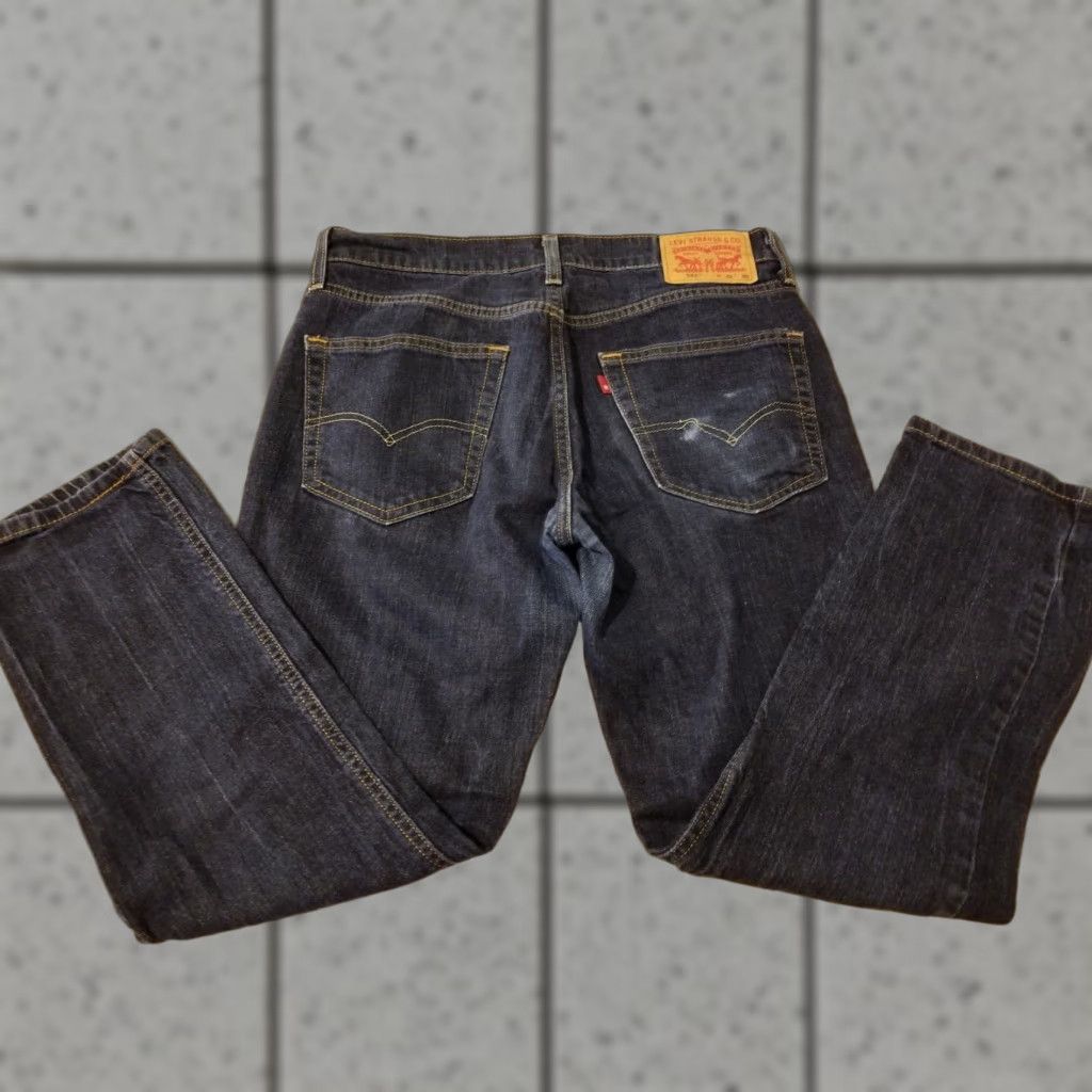 Levi's Mens Levi's 541 Jeans 33x30 Athletic Tapered Denim Blue Pants Stretch Regular Size 33 Mens Size US 33 - 1 Thumbnail