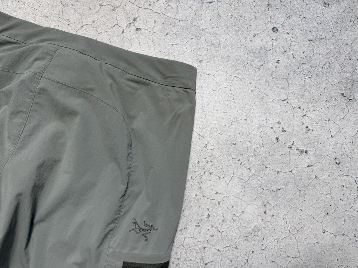 Arc'teryx Arcteryx Vintage Trekking Nylon Pants Outdoor Hype Rare Size US 30 / EU 46 - 7 Thumbnail