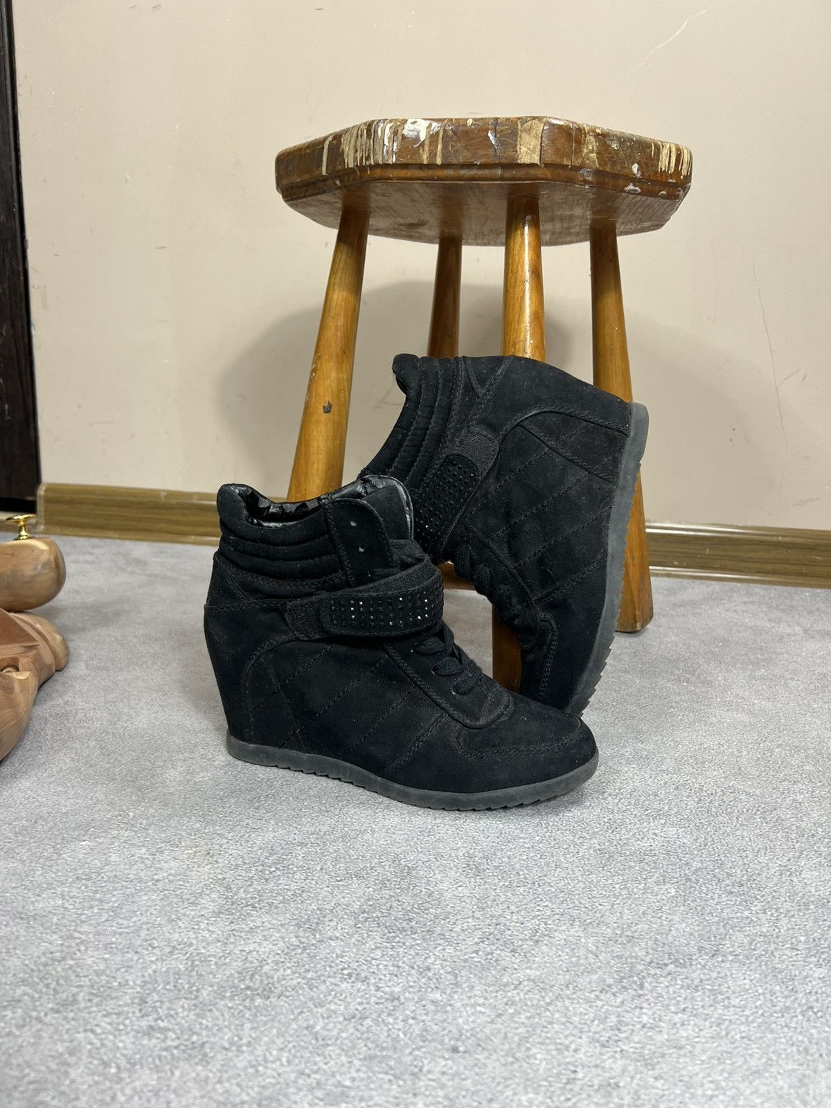 Japanese Brand Y2k suede japanese heel Isabel Marant style if six was nine Size US 7 / IT 37 - 1 Thumbnail