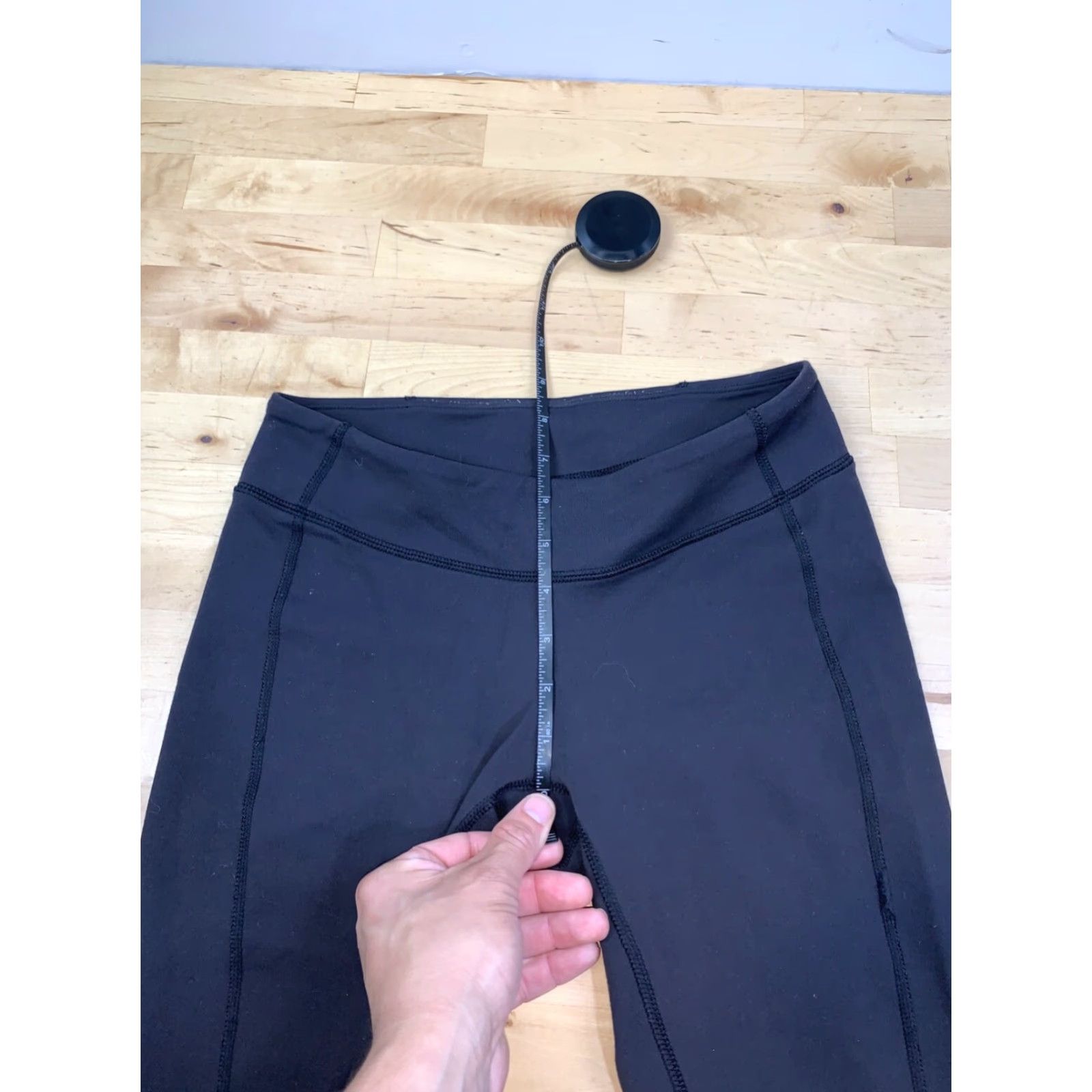 Vintage REI Capri Leggings Womens S Black Activewear Outdoor Hike Camp Leggings Capri Womens S Black Outdoor Hiking Size 28" / US 6 / IT 42 - 5 Thumbnail