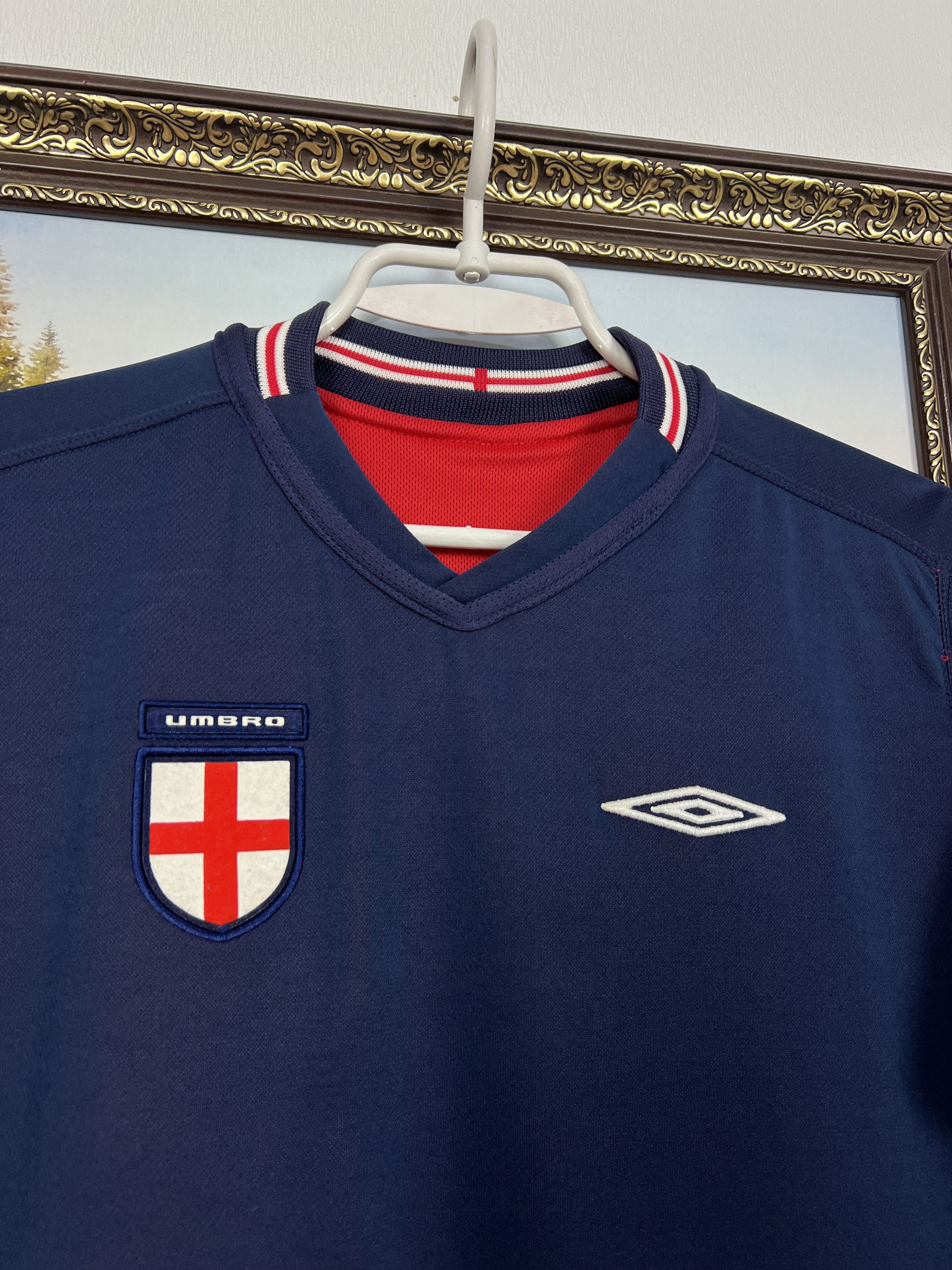 Umbro England Away football shirt Soccer Reversible Jersey Trikot Size US S / EU 44-46 / 1 - 8 Thumbnail