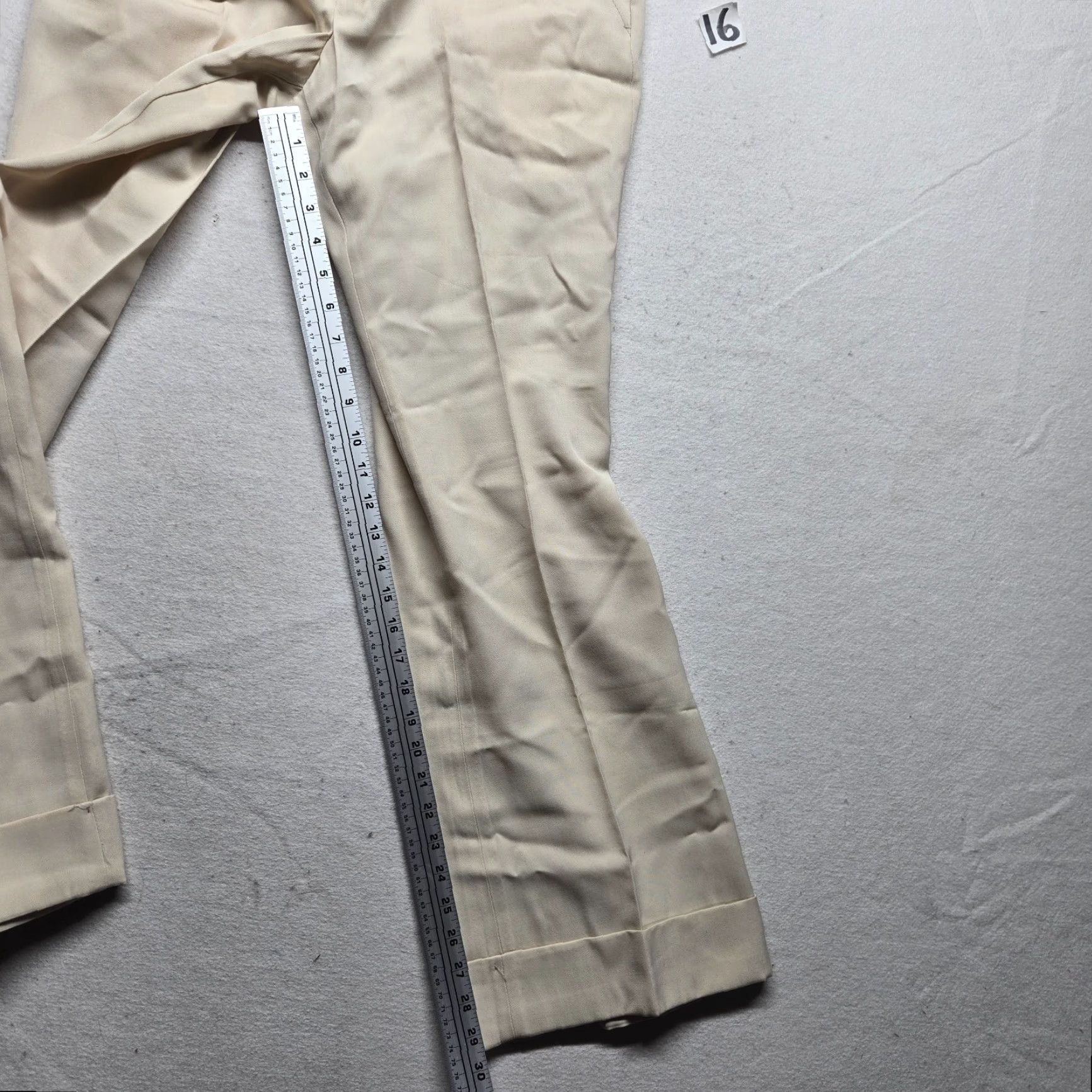 Wrangler VINTAGE Wrangler Pants Corduroy Beige 34 x 32 1970s Bell Bottom Disco Mens Bottoms Size US 34 / EU 50 - 6 Thumbnail