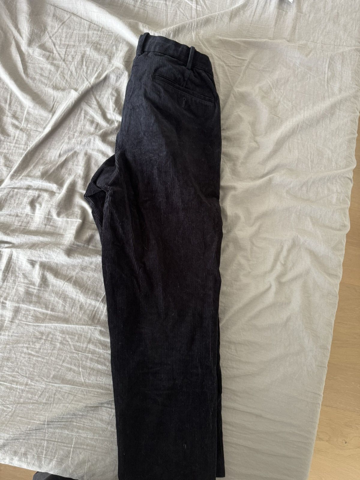 Uniqlo UNIQLO Black Corduroy Pants – Size M Size US 31 - 3 Thumbnail