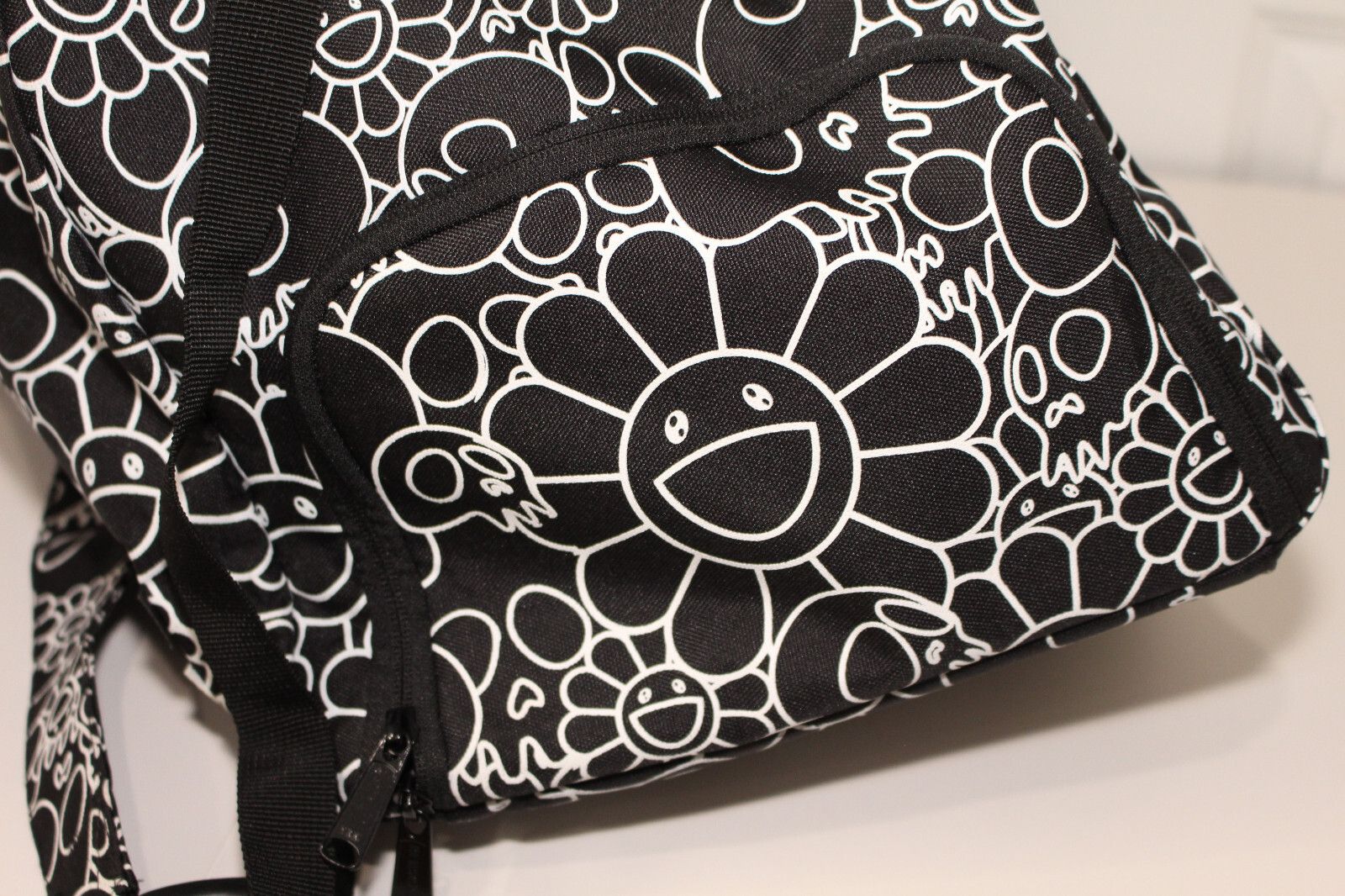 Takashi Murakami Takashi Murakami x Herschel Supply Co. Black Skulls & Flowe Size ONE SIZE - 5 Thumbnail
