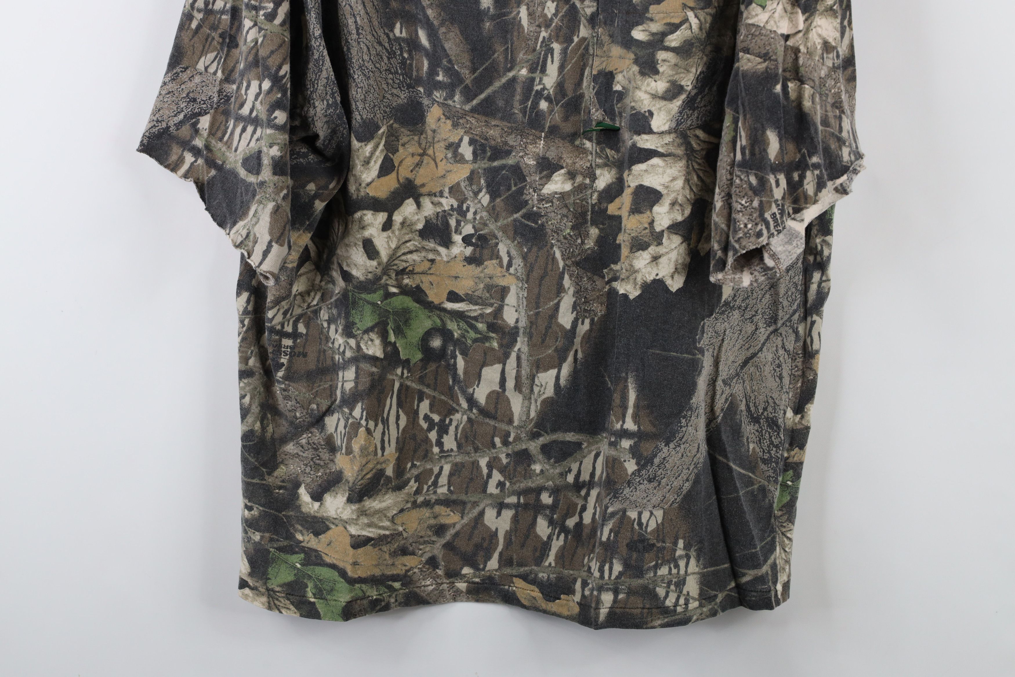 Mossy Oaks × Vintage Vintage 90s Mossy Oak Camouflage Pocket T-Shirt Cotton USA Size US XL / EU 56 / 4 - 3 Thumbnail
