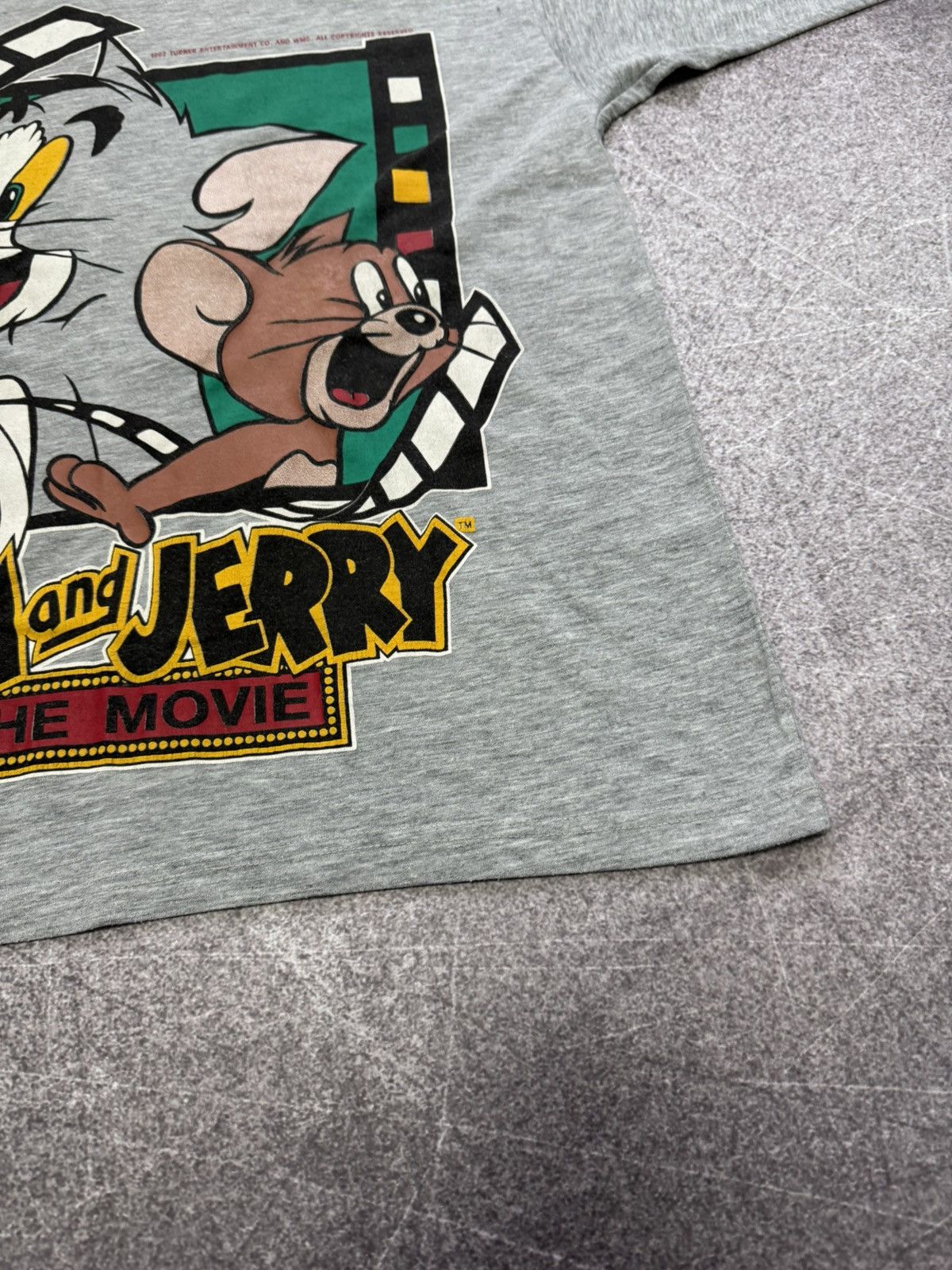 Vintage Tom And Jerry The Movie 1992 vinatge tee Size US L / EU 52-54 / 3 - 4 Thumbnail