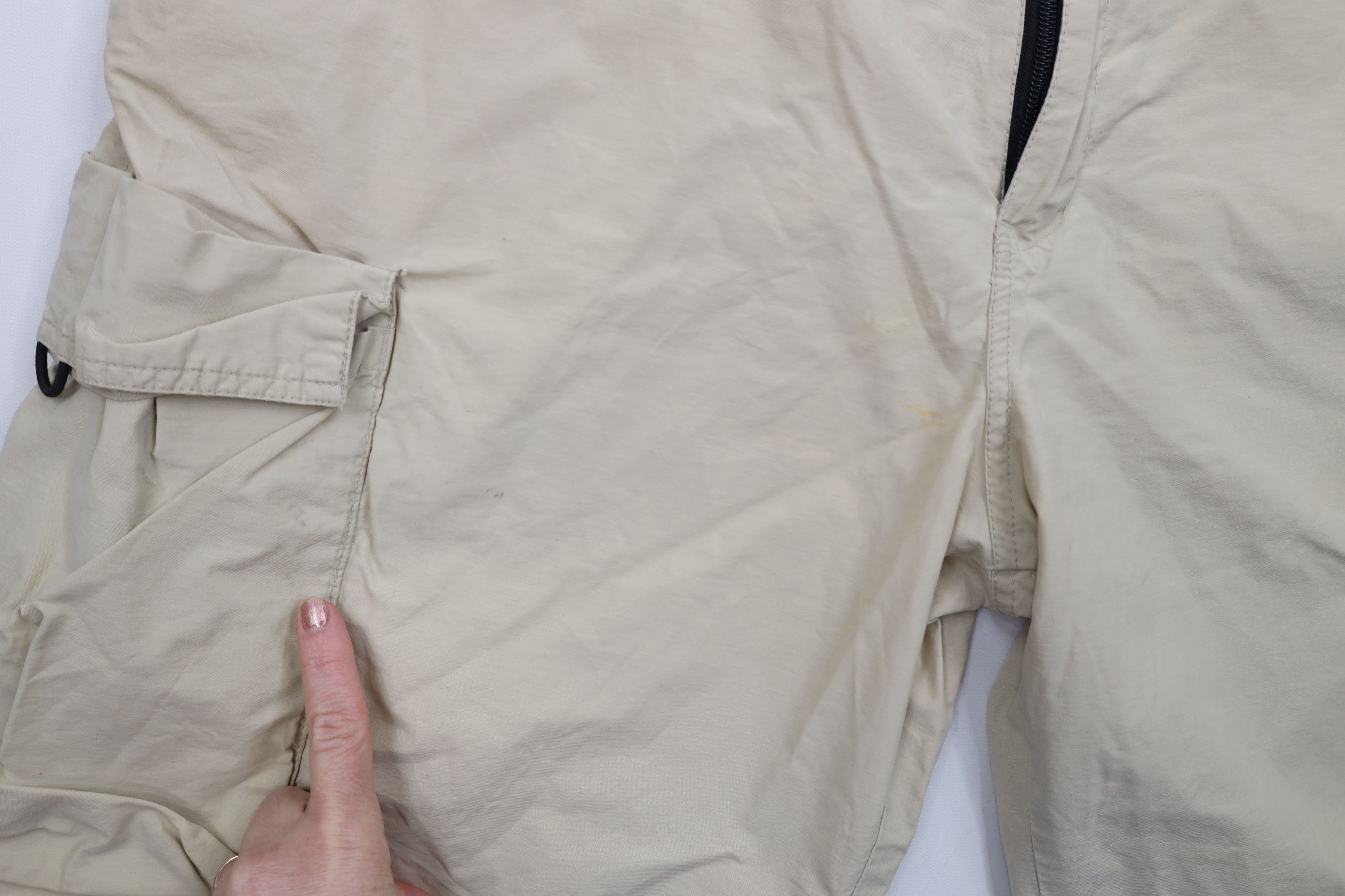 Vintage Vintage 90s Unionbay Streetwear Baggy Cargo Shorts Beige Size US 38 / EU 54 - 7 Thumbnail