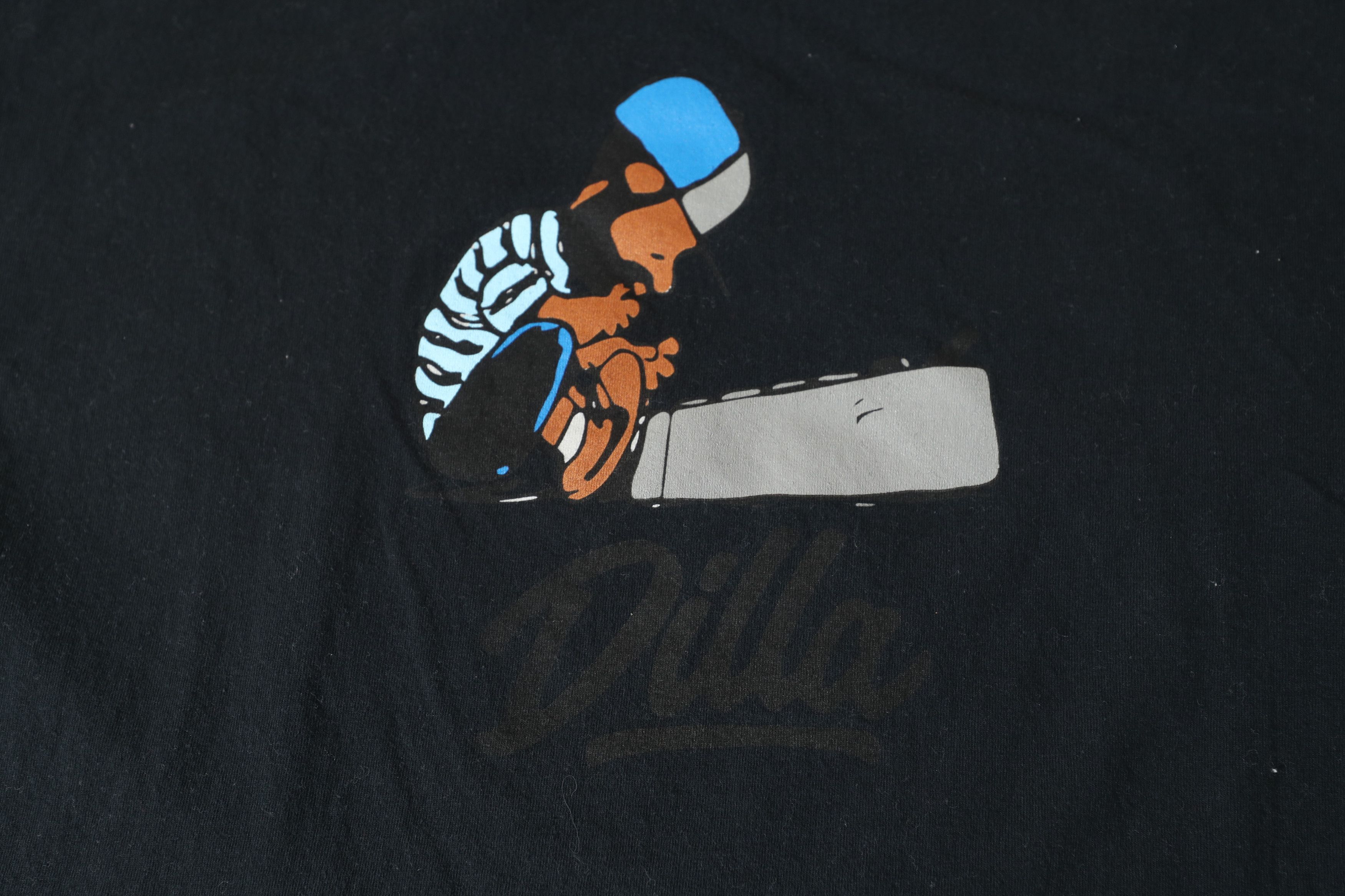 Gildan × Rap Tees J Dilla Donuts Cartoon Logo Tee (XL) Size US XL / EU 56 / 4 - 4 Thumbnail