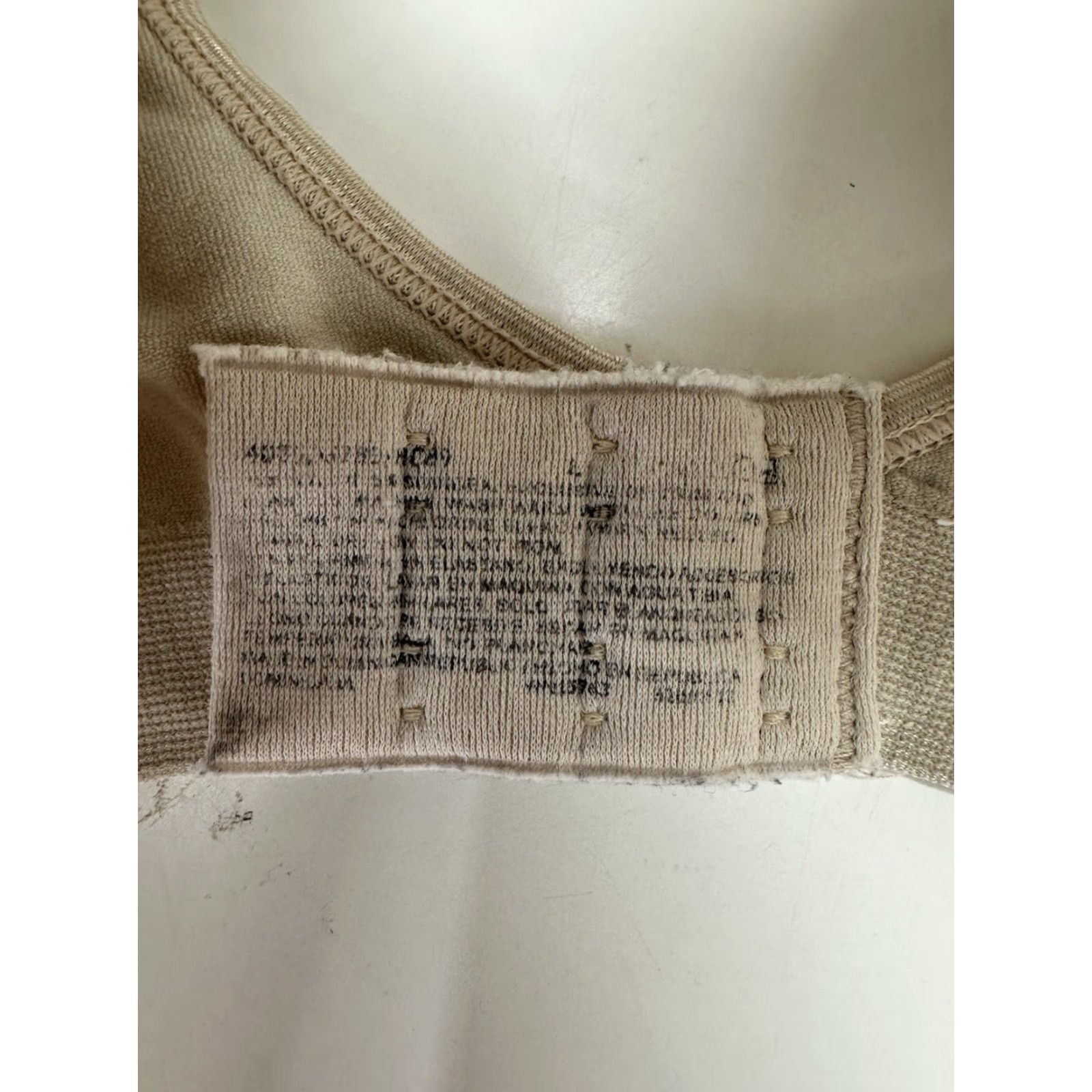 Vintage Barley There Womens Bra Size Large Tan Unpadded Wireless Shirt Bra Womens Barley There L Tan Unpadded Wireless Size ONE SIZE - 5 Thumbnail