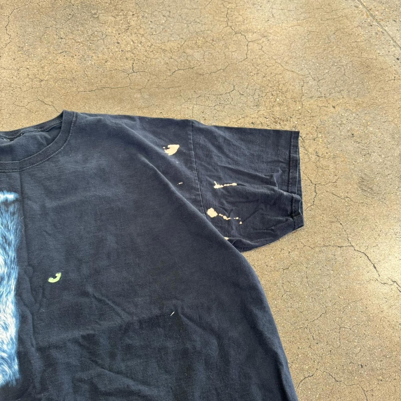 The Mountain × Vintage Vintage Y2K Faded Wolf T Shirt Size US XL / EU 56 / 4 - 3 Thumbnail