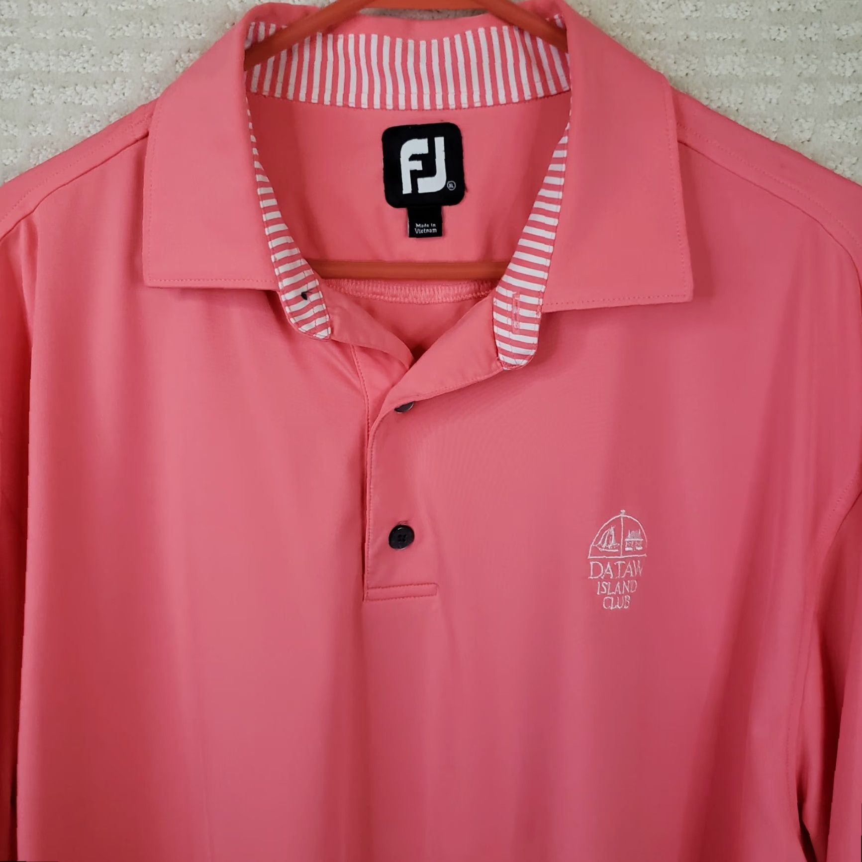 Footjoy FootJoy Men's Polo Shirt XL Coral Pink Dataw Island Embroidered Golf Shirt Short Sleeve Solid Pattern Size US XL / EU 56 / 4 - 3 Thumbnail