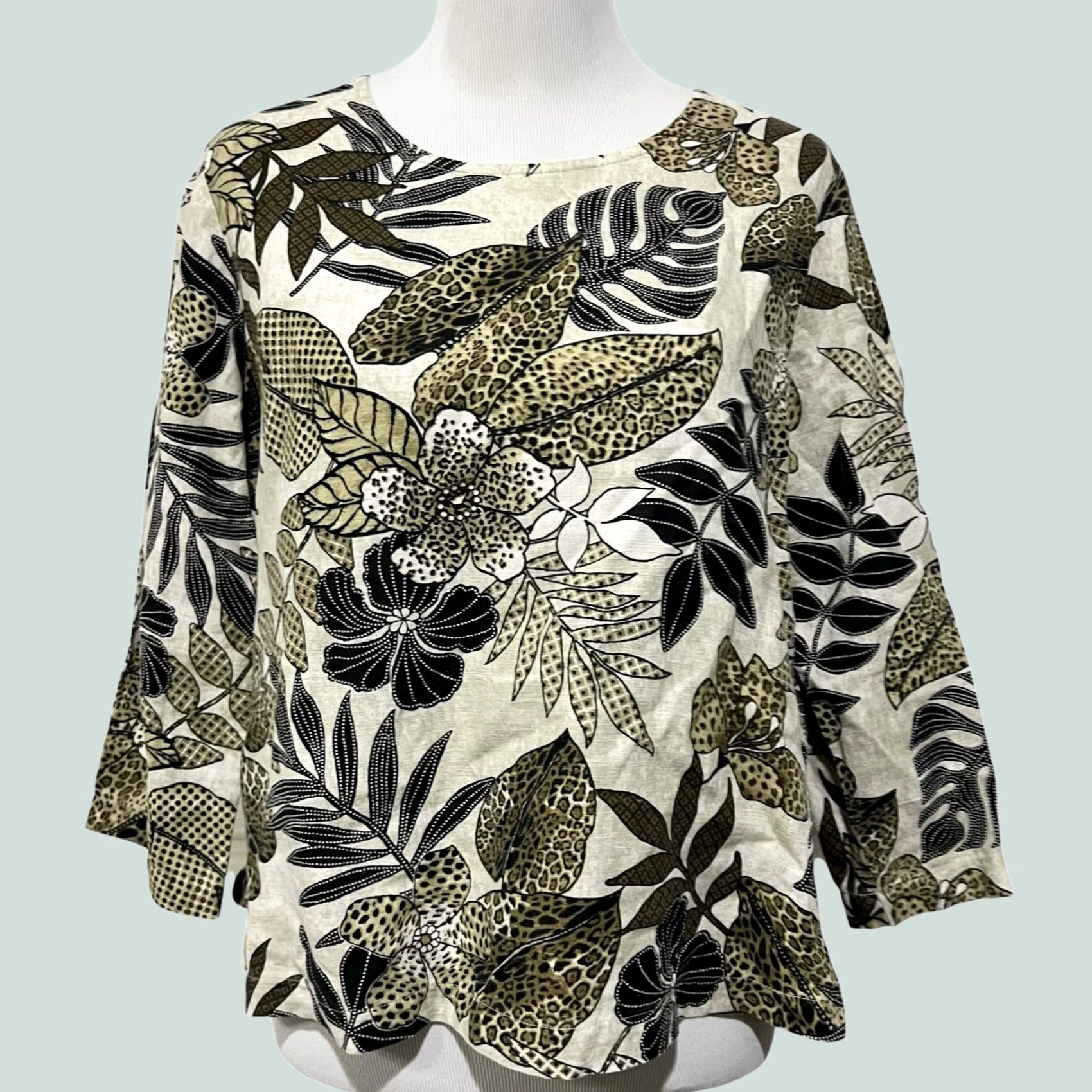 Vintage VINTAGE Hot Cotton Blouse Shirt Women Linen Cotton Floral Earth Tones Boxy Lagenlook 3/4 Sleeve Tan Size M Size M / US 6-8 / IT 42-44 - 1 Thumbnail