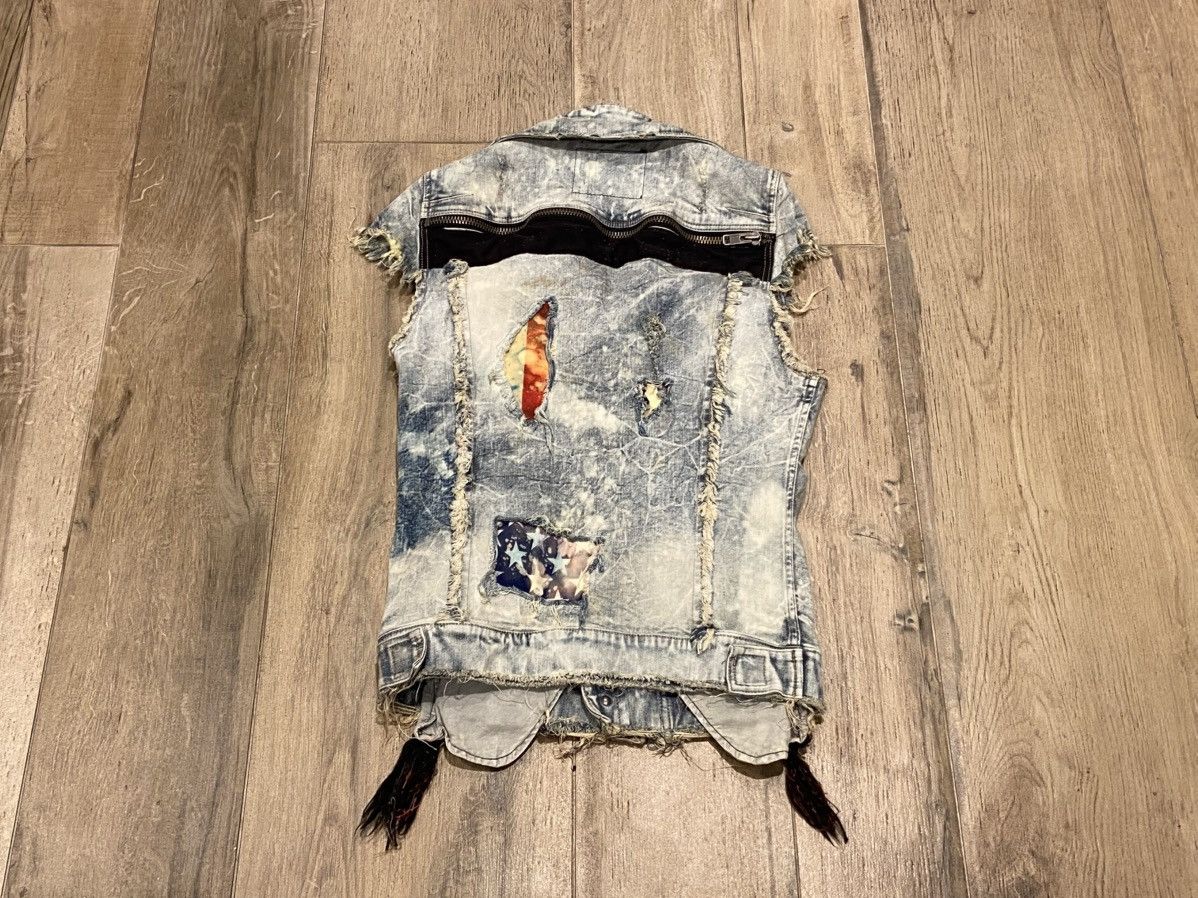Le Grande Bleu (L.G.B.) LGB JACKET DISTRESSED JEAN VEST Size US M / EU 48-50 / 2 - 4 Thumbnail