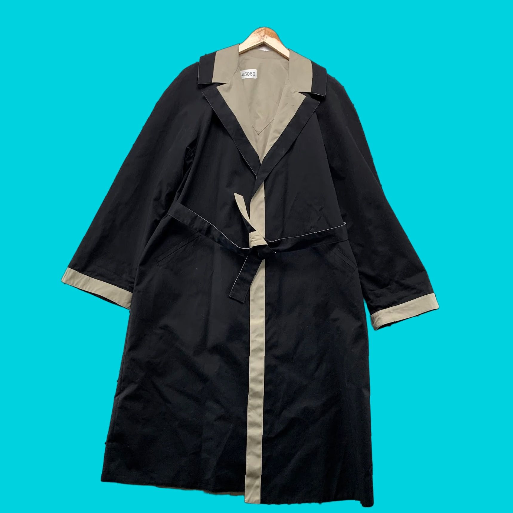 Rains VINTAGE Rain Shedder Trench Coat Womens 11/12 Black Beige Belted Size XL / US 12-14 / IT 48-50 - 1 Thumbnail