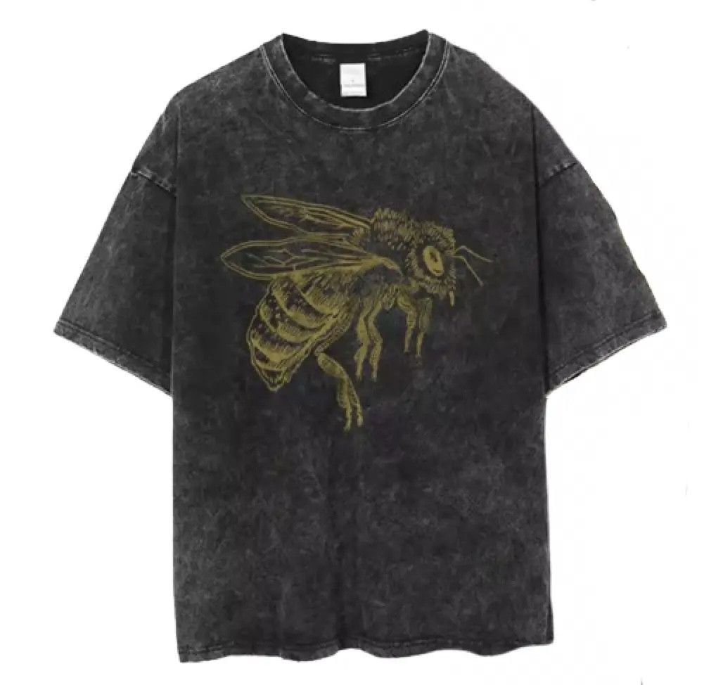 Japanese Brand Y2K Vintage Yellow Honey Bee Print Washed T-Shirt Size US S / EU 44-46 / 1 - 1 Thumbnail