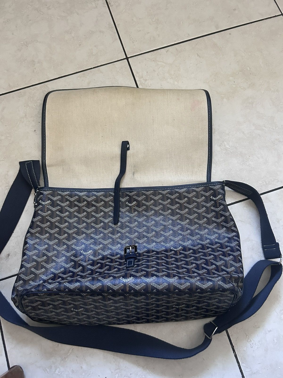 Goyard Captien MM Messenger Bag Size ONE SIZE - 3 Thumbnail