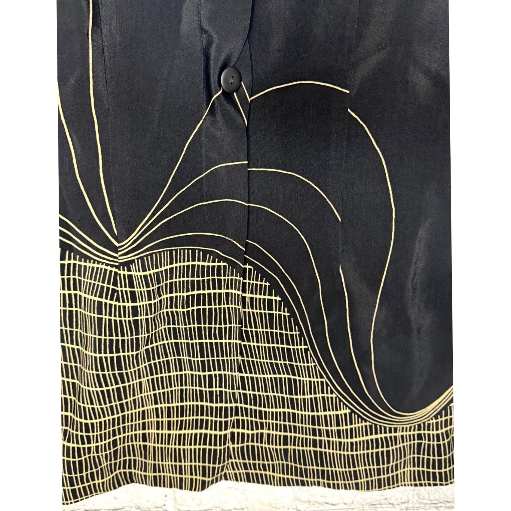 Vintage VINTAGE NR1 Sandra Ow Wing Tunic Top Black Gold Swirl Print Geometric Embroidered Long Sleeve Size 12 Women Mens? Size XL / US 12-14 / IT 48-50 - 3 Thumbnail