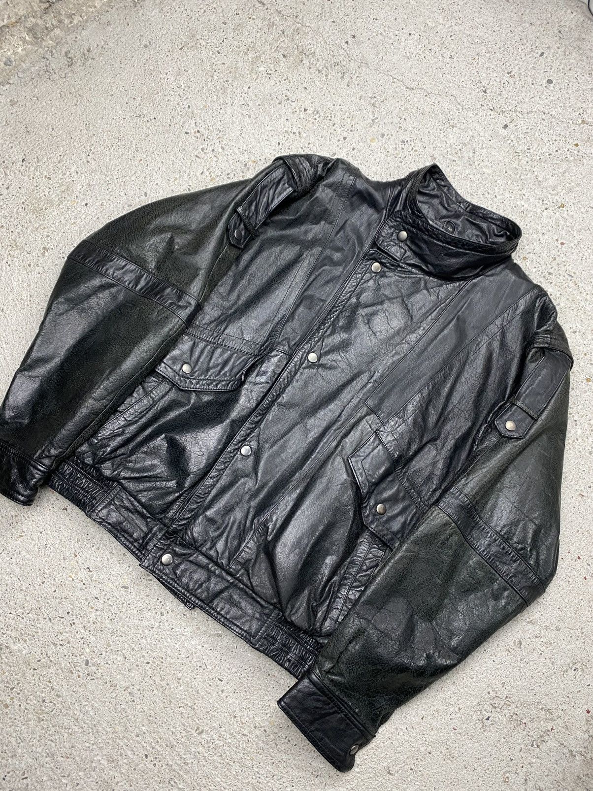 Japanese Brand Vintage black bomber leather jacket japan assimetrical Size US L / EU 52-54 / 3 - 2 Thumbnail