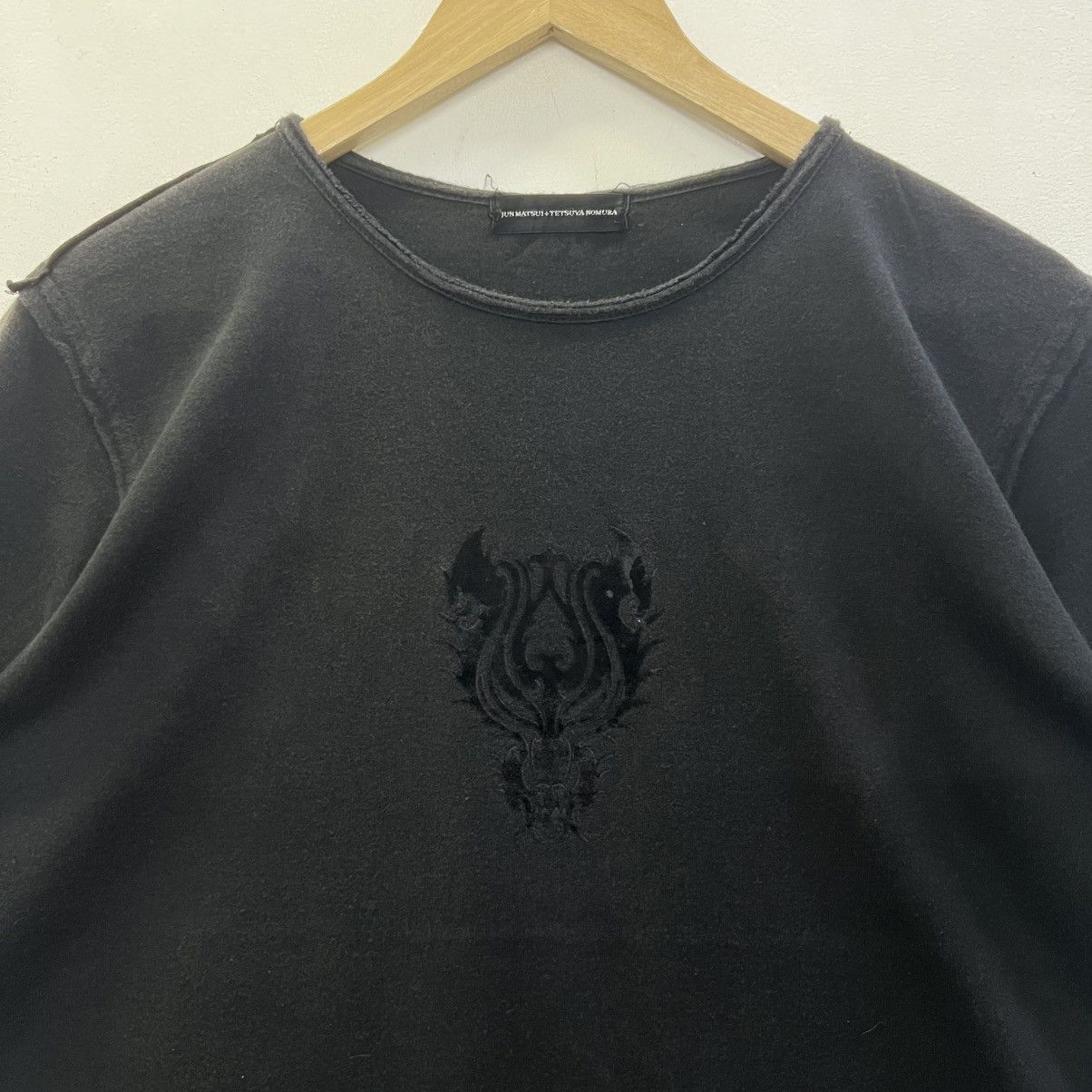 Playstation FINAL FANTASY CLOUDY WOLF JUN MATSUI+TETSUYA NOMURA TSHIRT Size US M / EU 48-50 / 2 - 4 Thumbnail