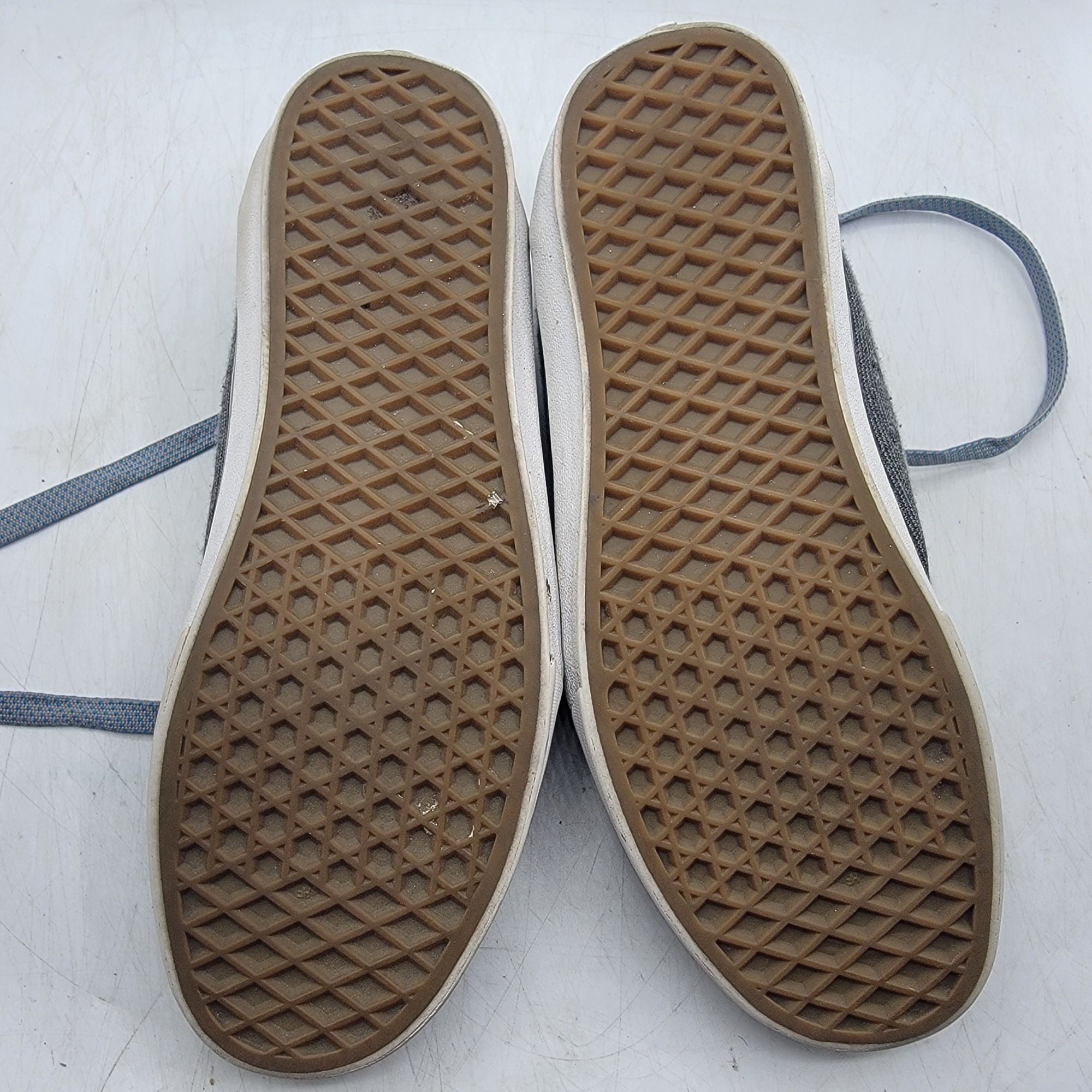 Vans Vans Chukka Low Mens 7.5 Gray Blue Sneaker Shoes Skateboardi Size US 7.5 / EU 40-41 - 8 Thumbnail