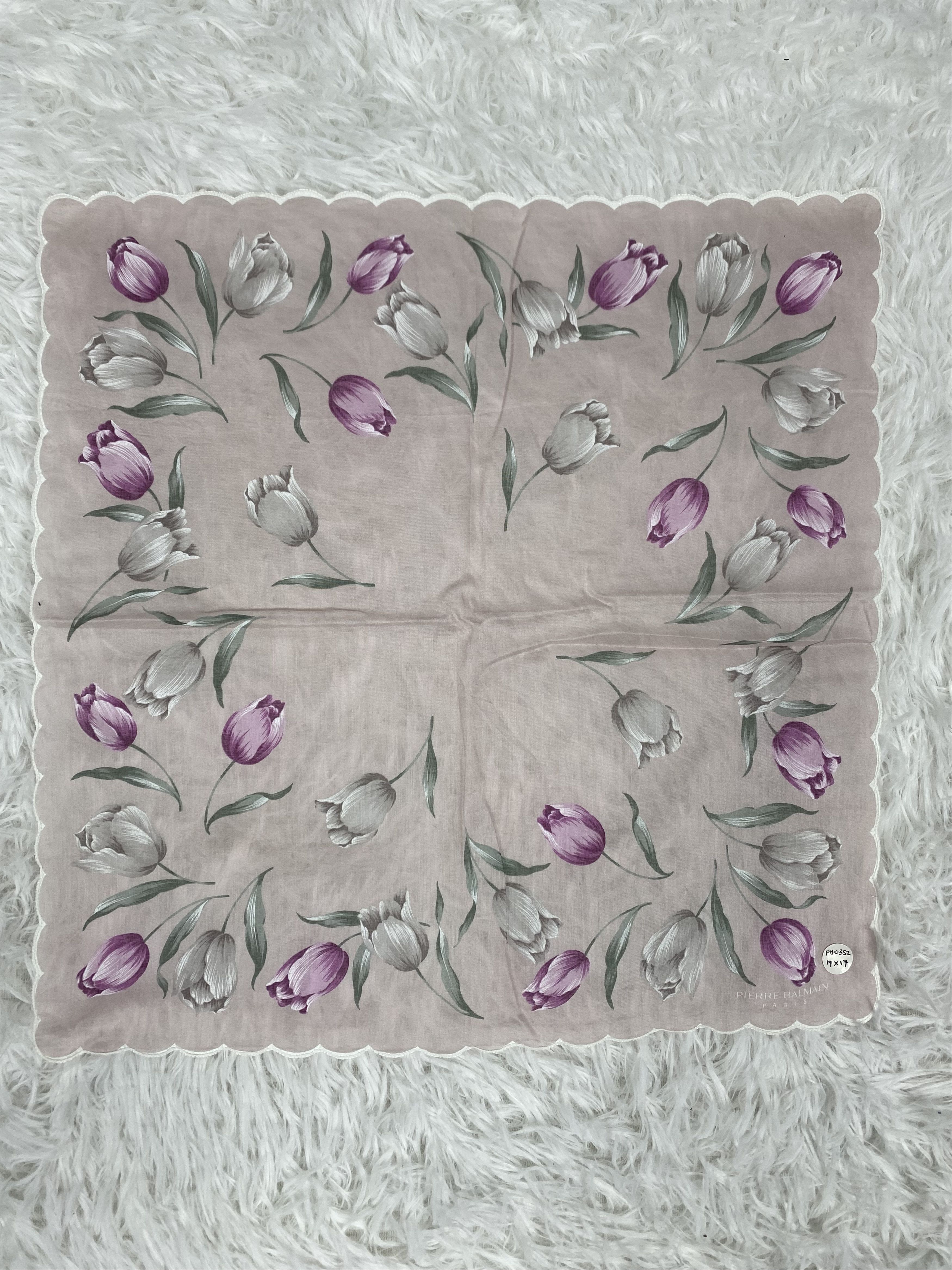 Pierre Balmain × Vintage Vintage Pierre Balmain Handkerchief Neckerchief PH0352 Size ONE SIZE - 3 Thumbnail