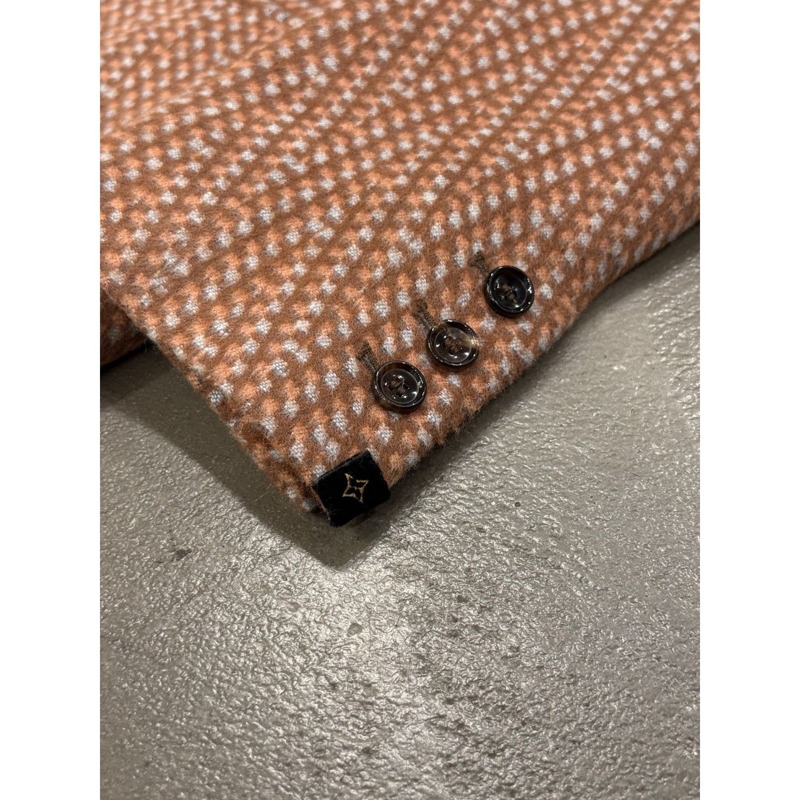 Louis Vuitton 2000s Louis Vuitton by Marc Jacobs houndstooth blazer jacket Size US M / EU 48-50 / 2 - 6 Thumbnail