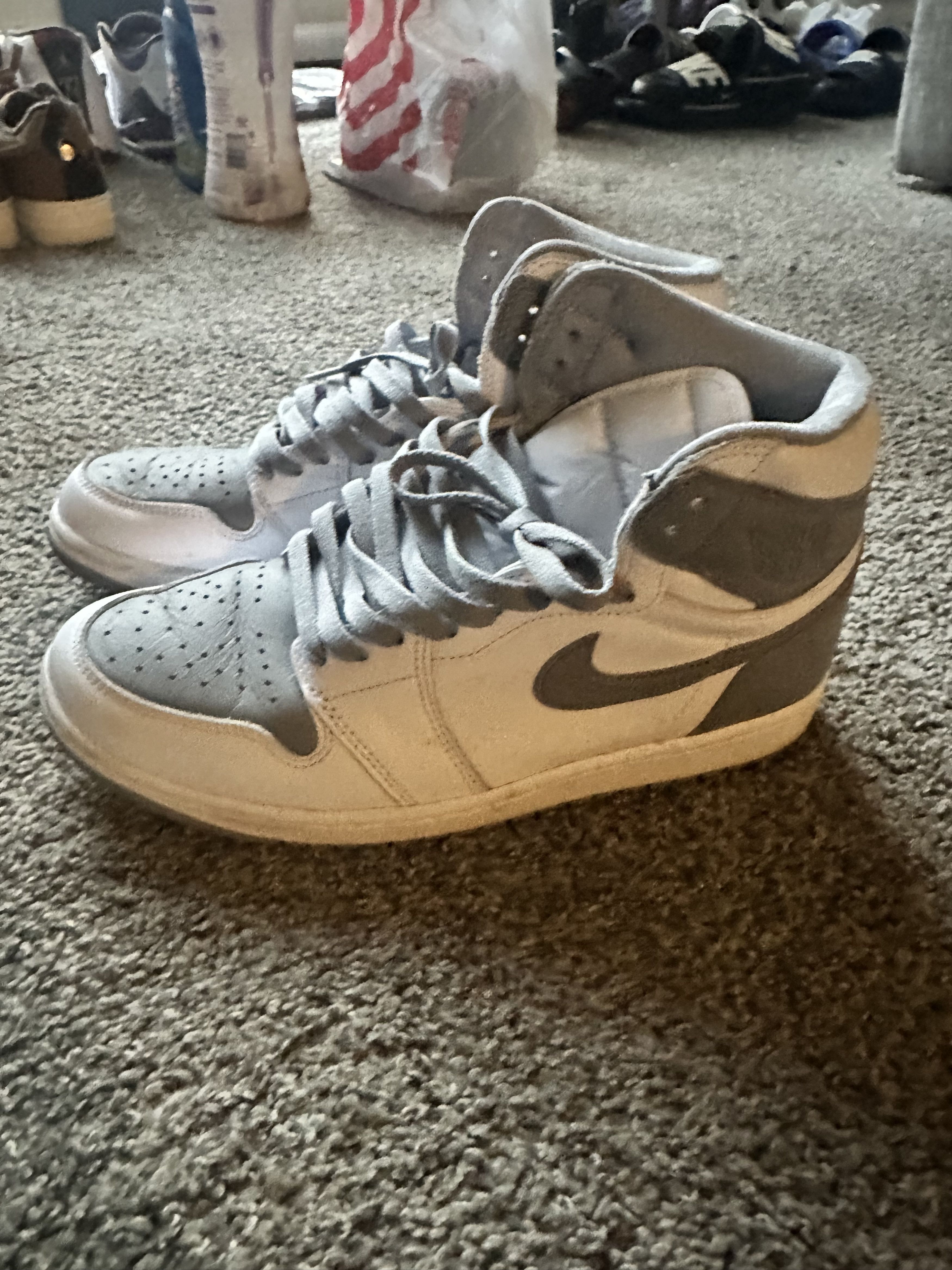 Jordan Brand Air Jordan 1 High Retro OG Stealth Size US 10 / EU 43 - 1 Thumbnail
