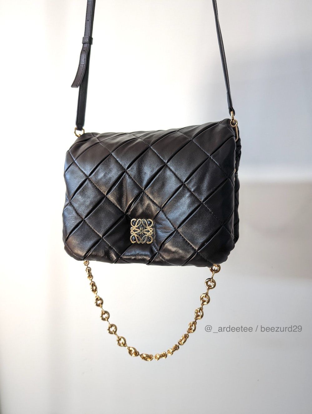 Loewe *NEW* GOYA LEATHER PUFFER PLEATED BAG BLACK $4,700 Size ONE SIZE - 1 Thumbnail
