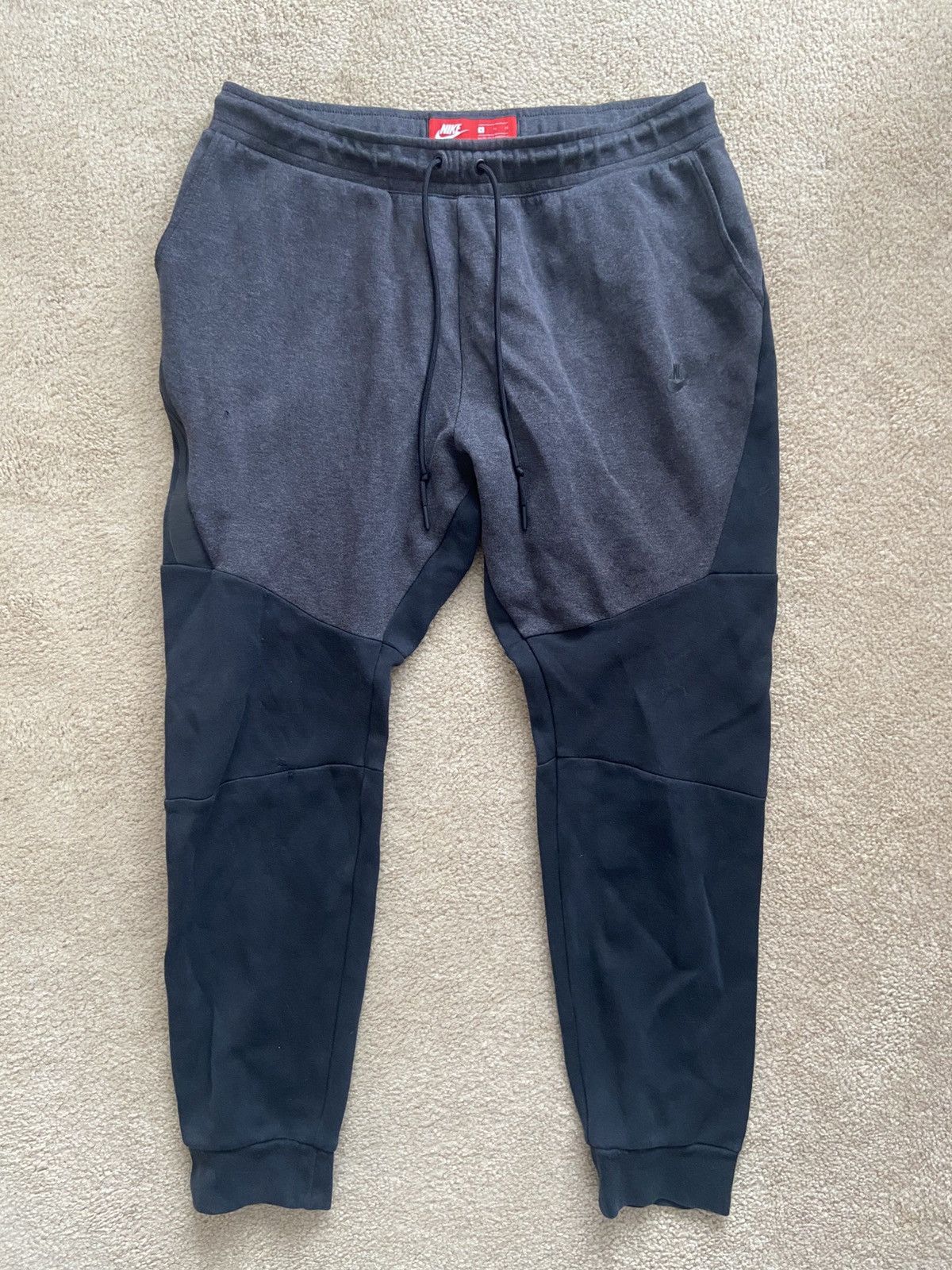 Nike Nike Sportswear Tech Fleece Joggers Size US 36 / EU 52 - 1 Thumbnail