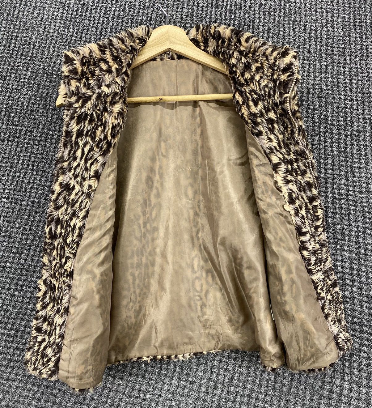 Japanese Brand Vintage Circulaire Leopard Style Faux Fur Vest Size M / US 6-8 / IT 42-44 - 6 Thumbnail