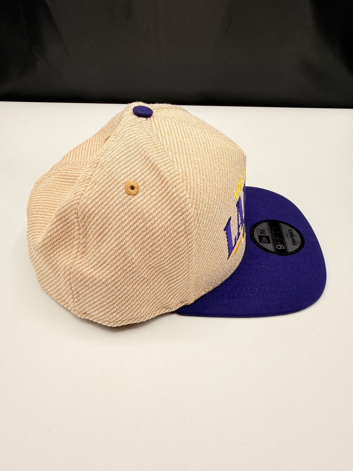 New Era Los Angeles Lakers Hat Men Tan/Purple Corduroy 9Fifty Size ONE SIZE - 5 Thumbnail