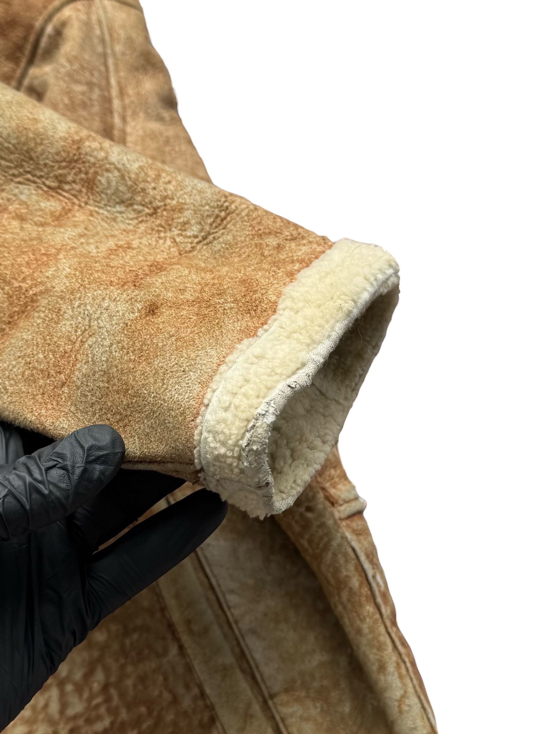Vintage Y2K Faded Real Sheepskin Coat(V363) Size US M / EU 48-50 / 2 - 5 Thumbnail